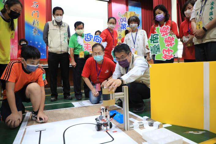 IMG_4273臺南市110年度智慧城市-AI機器人創意競賽 (2).JPG