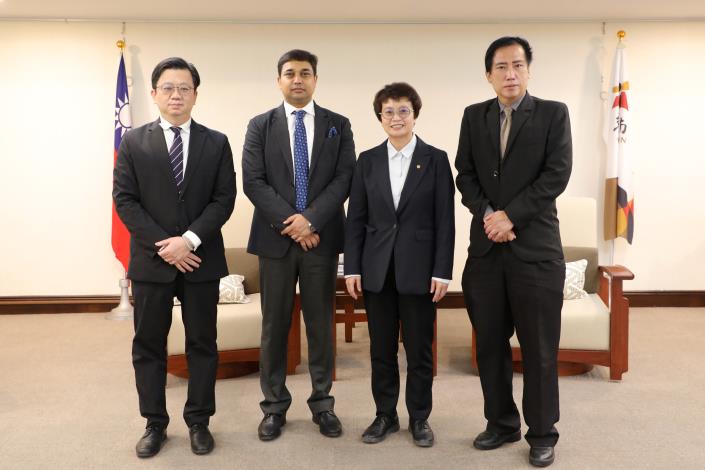 印度台北協會崔柏尚副會長首次蒞訪台南趙卿惠副市長代表黃偉哲市長接見