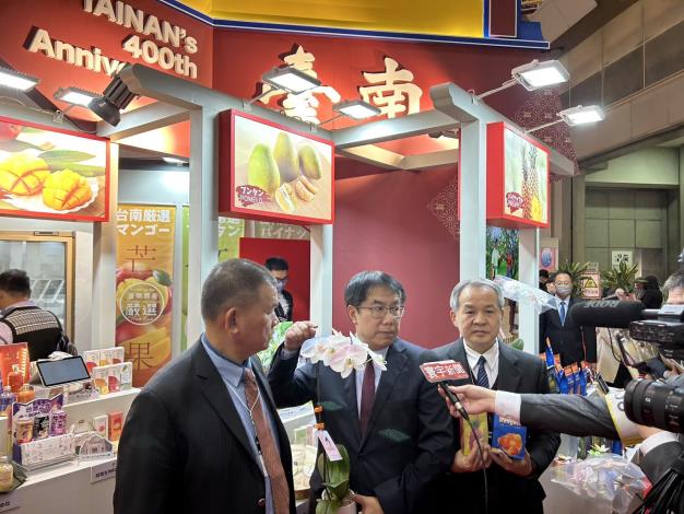 限定版「台南400－蘭得有心人」東京國際食品展亮相　黃偉哲：有信心把蘭花打入日本市場