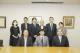 葉副市長一行與藤崎百貨代表及西澤啟文議員(後右三)合影