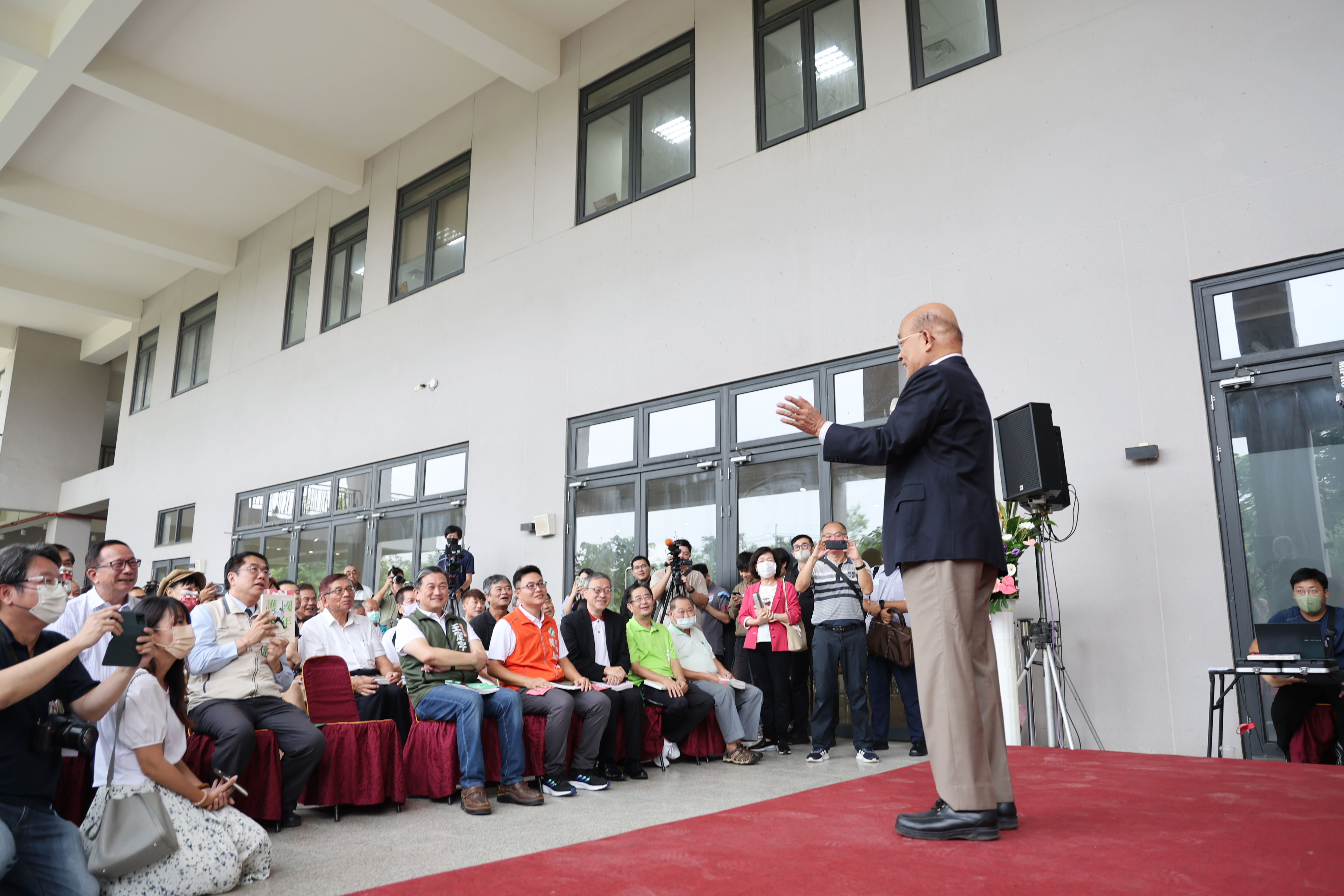 蘇貞昌新書《護國四年》台南場發表會 黃偉哲感謝蘇閣揆任內推動台南發展