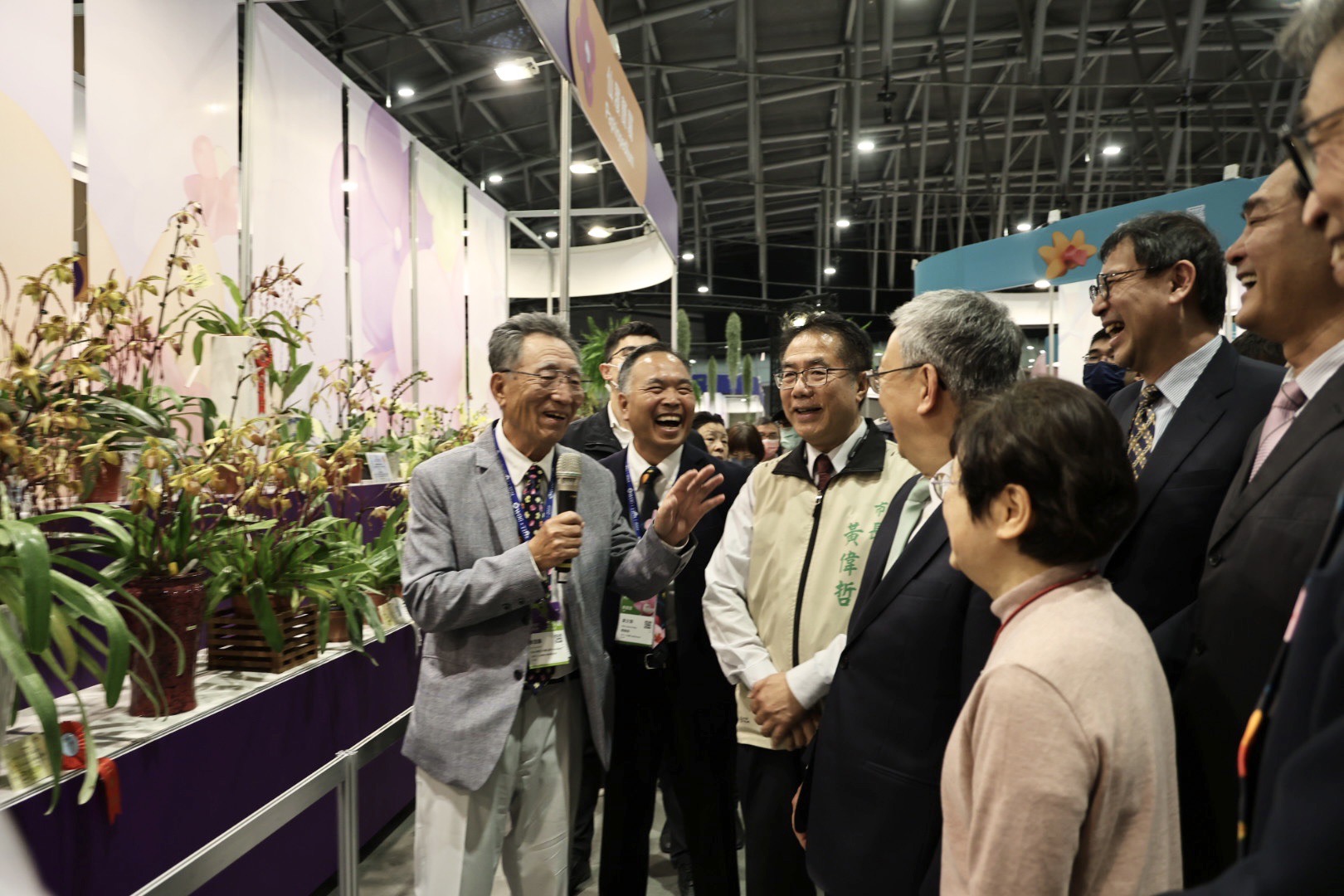 黃偉哲陪同陳建仁參觀世界蘭花展 呈現台灣蘭花魅力與產業活力