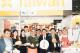 市長與台南參展廠商以及兩位主廚一起為台南攤位開幕