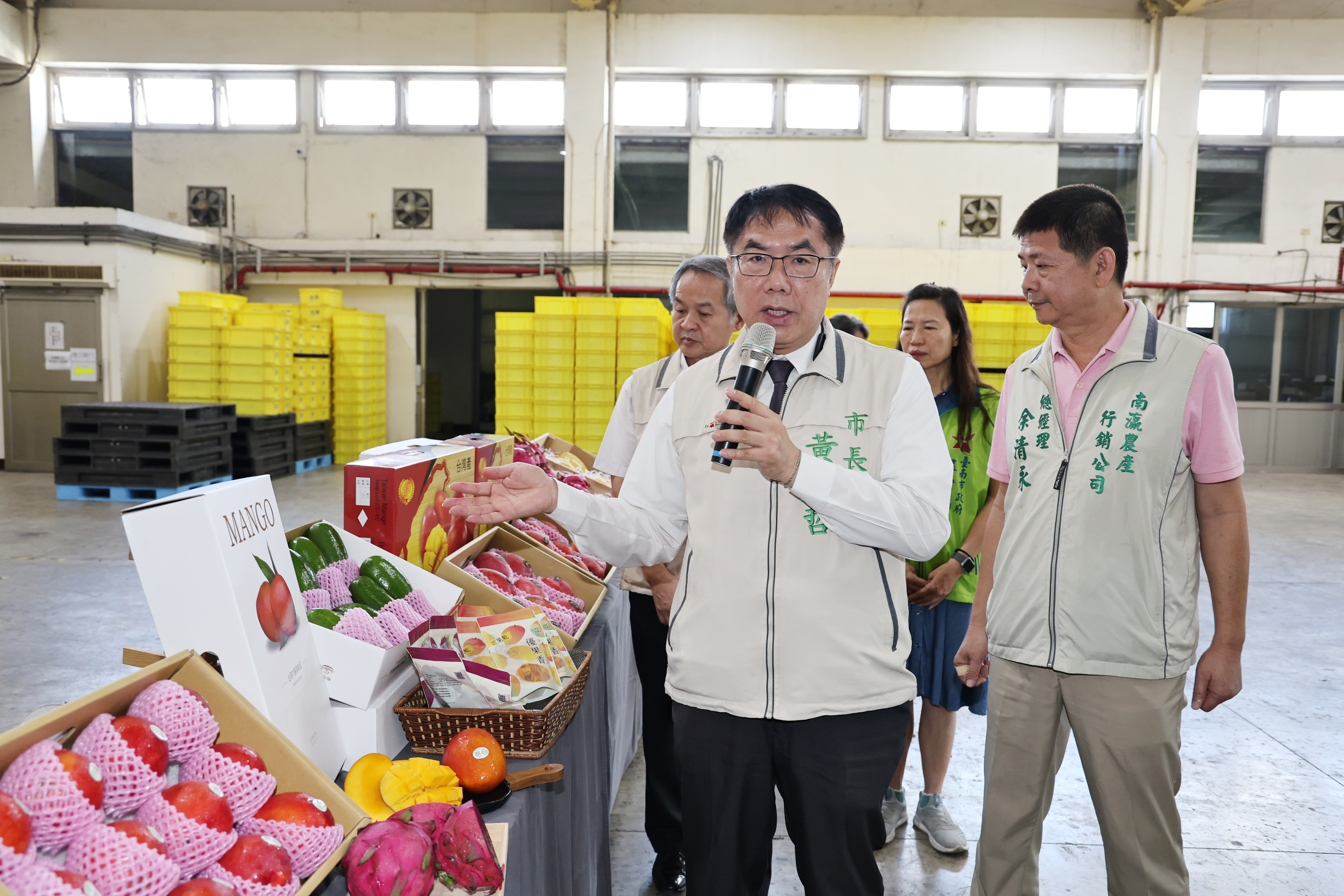 視察玉井蒸熱廠作業  黃偉哲：處理質量全國第一  臺南鮮果外銷如虎添翼