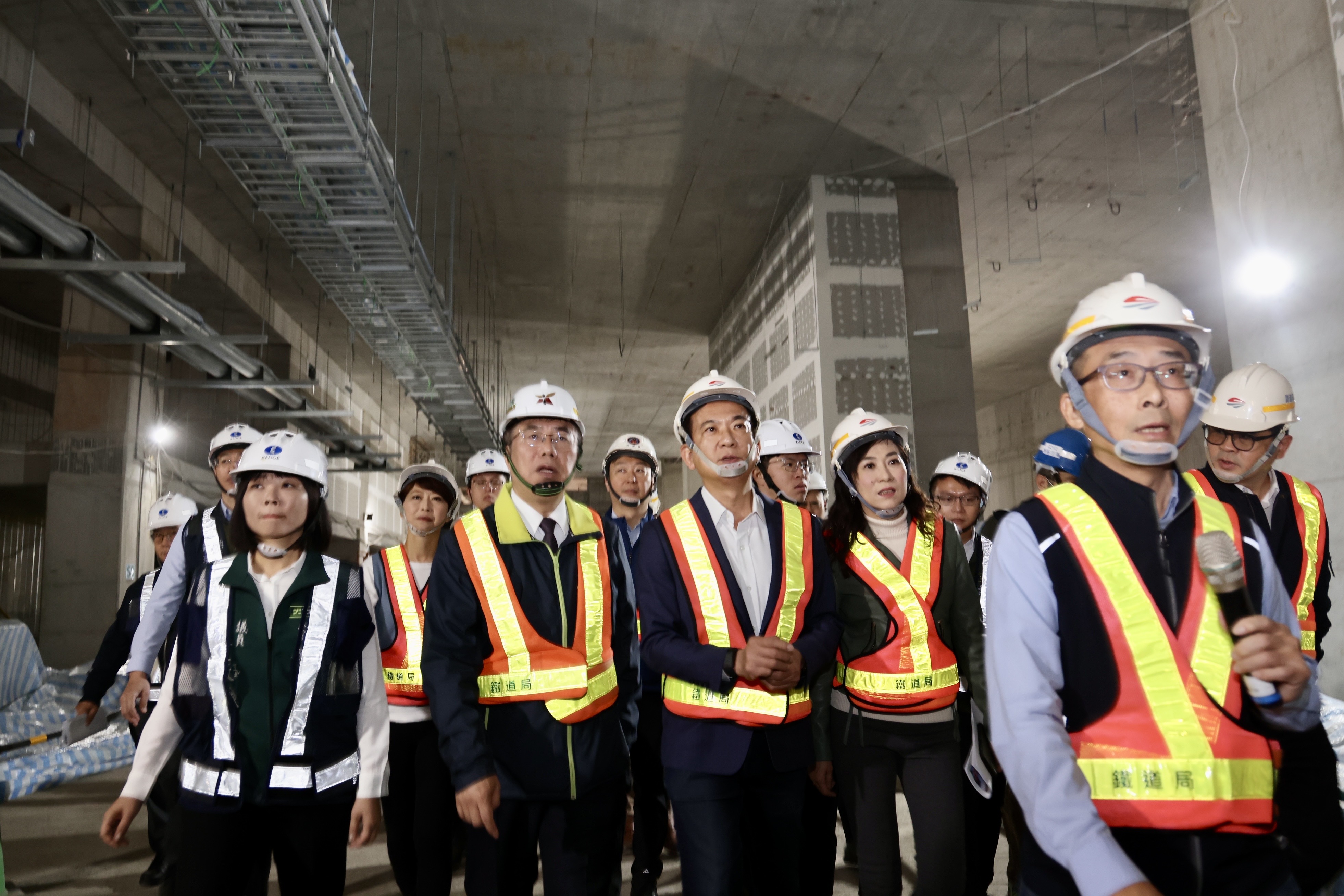 黃偉哲陪同立院考察臺南鐵路地下化工程 期許早日通車讓市民生活更便利