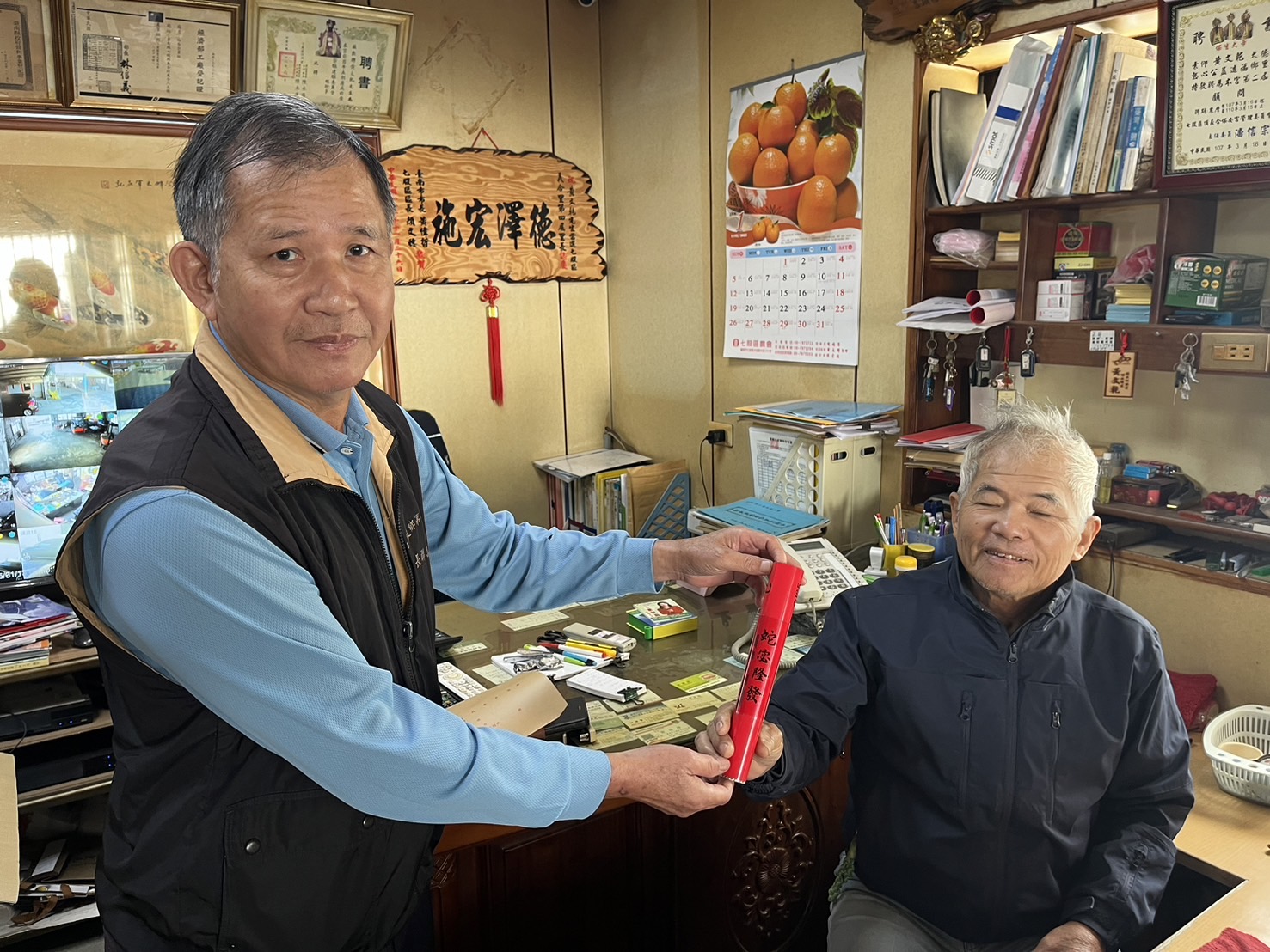 喜迎蛇年，市長黃偉哲祝賀市民朋友「蛇宓隆發」