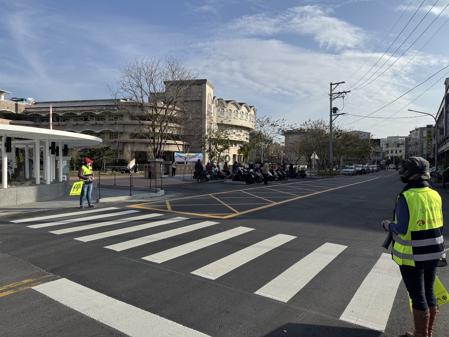 佳里區信義國小校園通學步道升級 綠意構築安心上學步道 家長學生齊聲讚