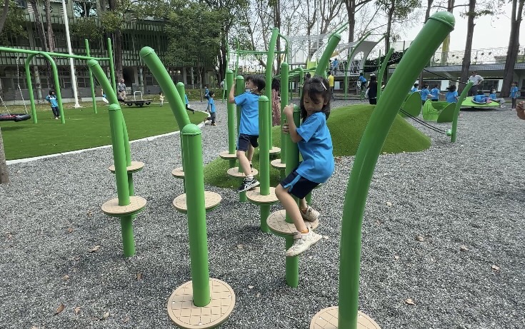 兒童節連假新去處「麻豆總爺甘蔗五感遊戲場」啟用 黃偉哲打造全齡適宜特色公園