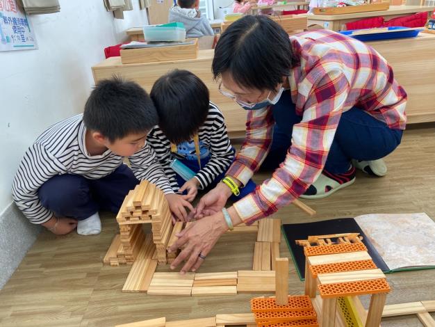 優質教保 榮耀綻放-南市優良教保機構與人員 樹立幼教標竿