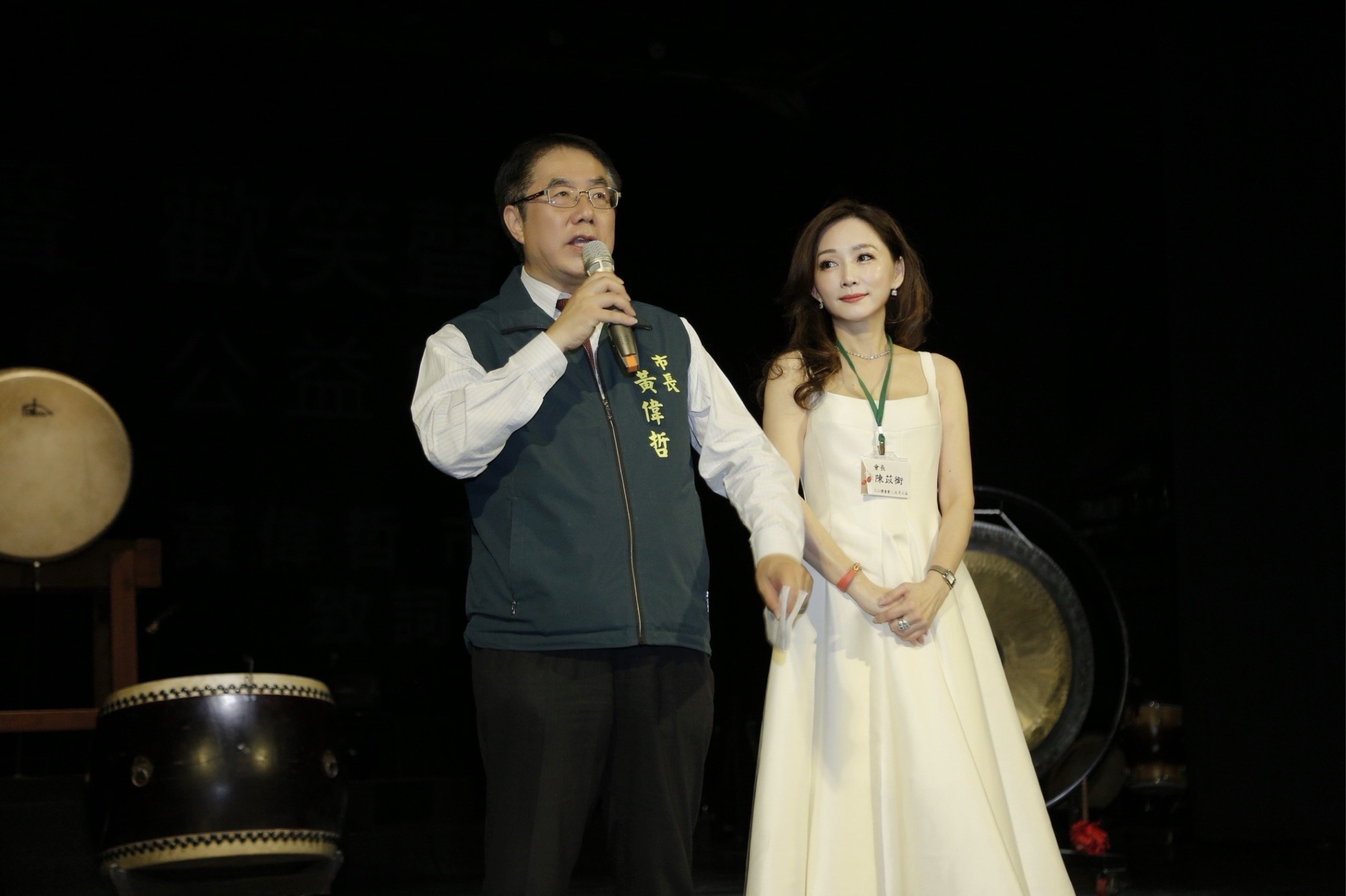 溫馨五月攜手同樂 黃偉哲攜手三三讀書會邀弱勢家庭同遊十鼓文創園區