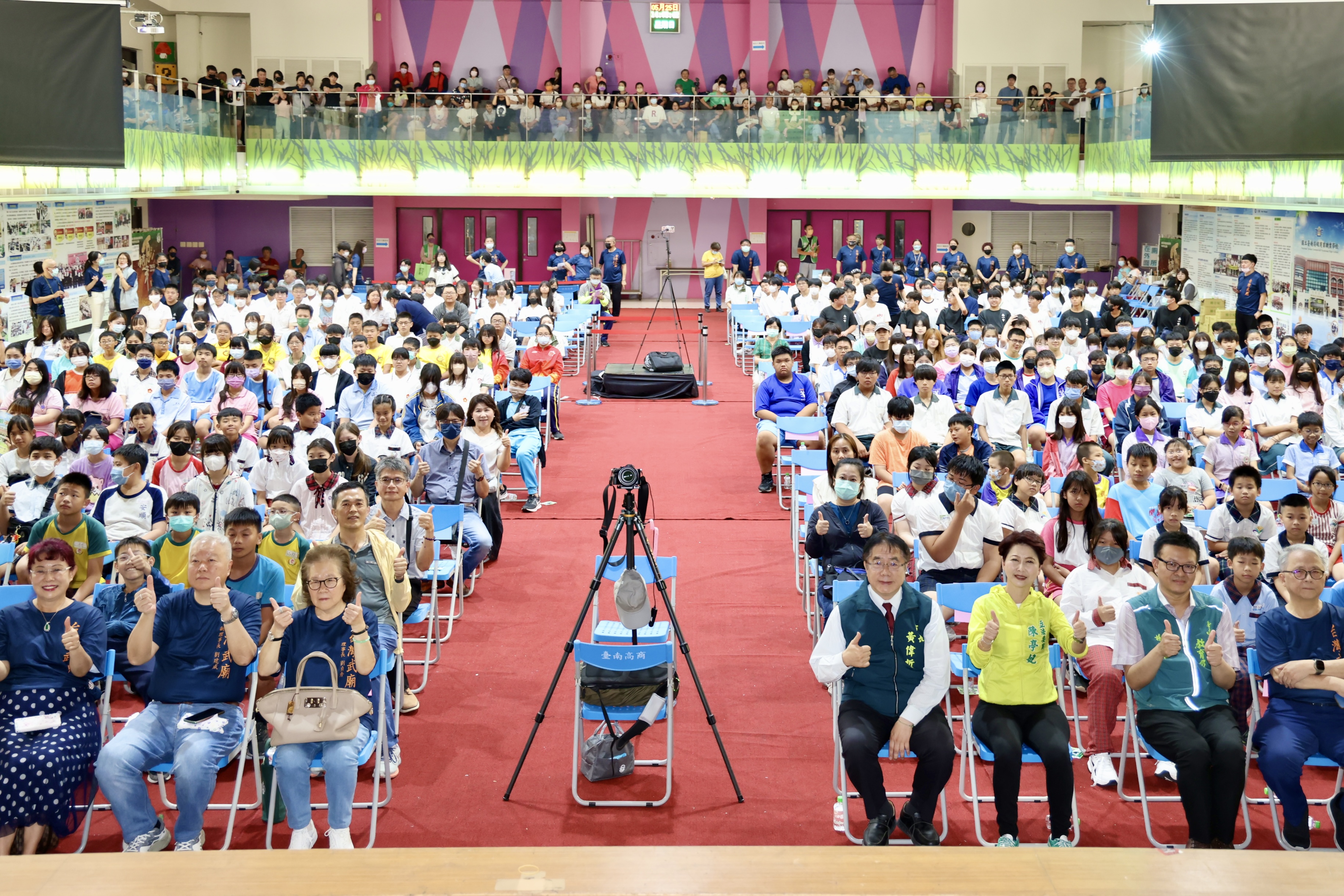 台灣武廟志工協會頒發114年度獎助學金  黃偉哲肯定善行義舉 鼓勵學子勇敢逐夢