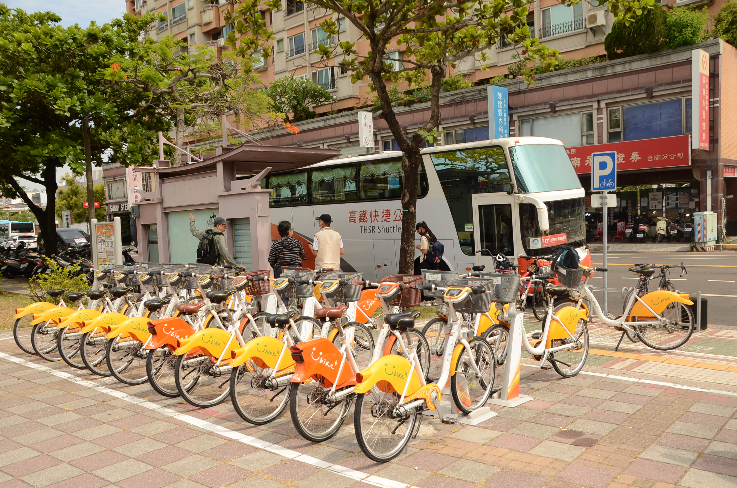 大台南公車APP、網站改版 新增整合YouBike查詢、優化地圖版路線查詢功能 