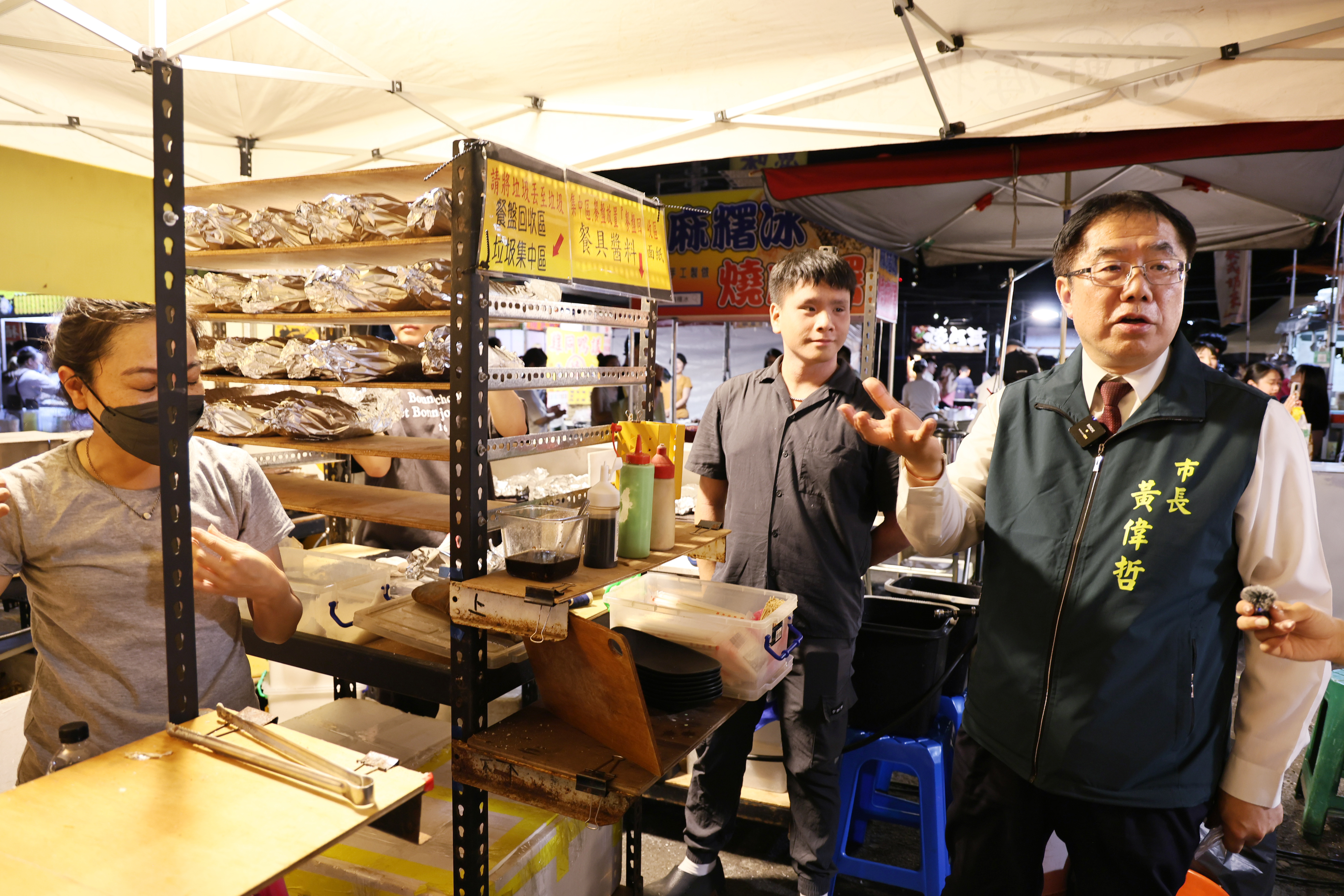 黃偉哲開箱夜市台灣鯛　從國宴到夜市驚豔日本網紅