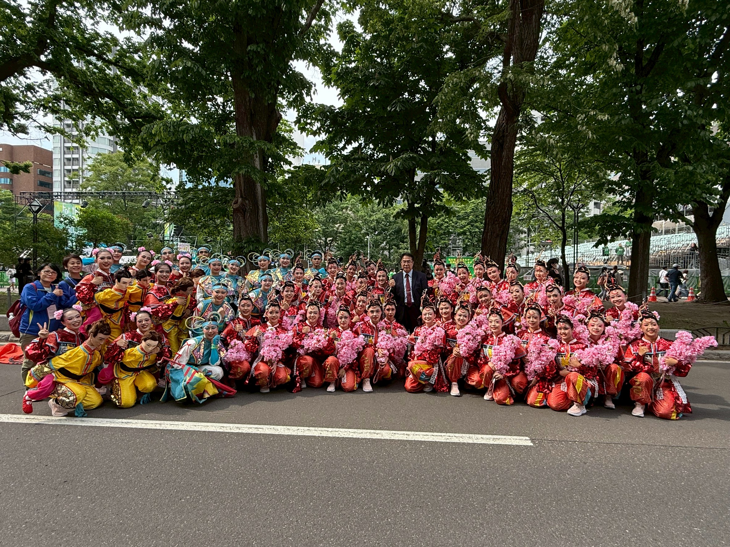 北海道YOSAKOI索朗祭也有滿滿臺南味! 黃偉哲攜手南應大登上表演前導車宣傳臺南魅力