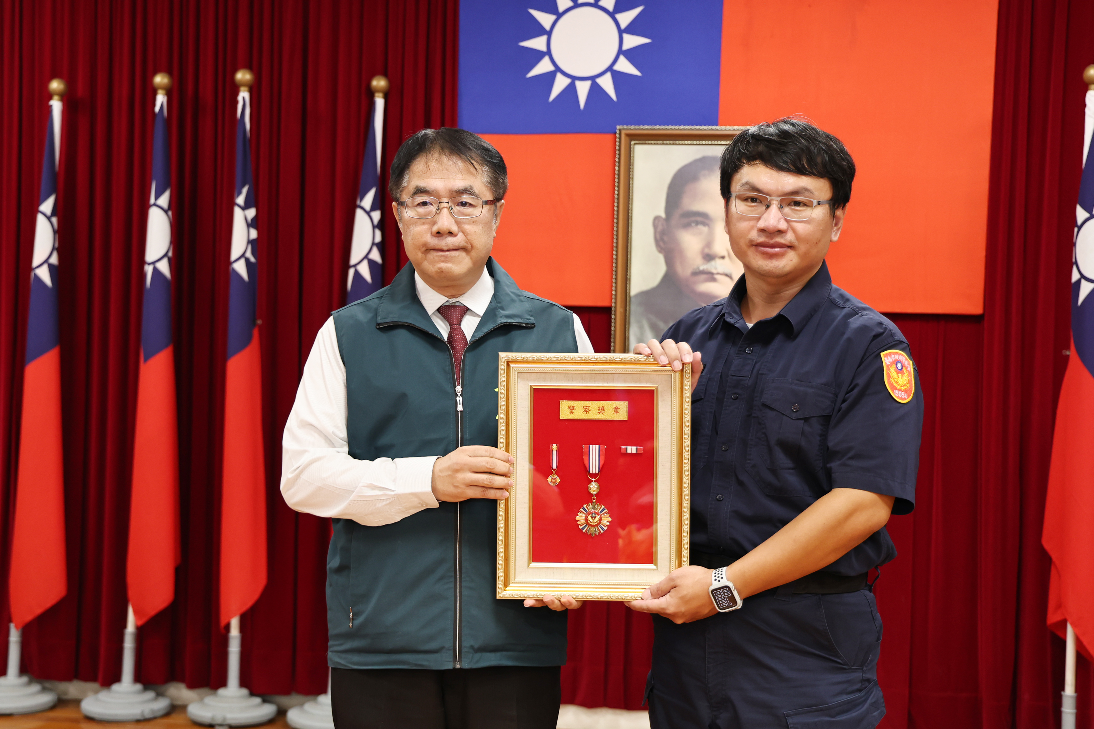 南市114年警察節慶祝大會　黃偉哲頒獎感謝維護治安保障市民財產安全