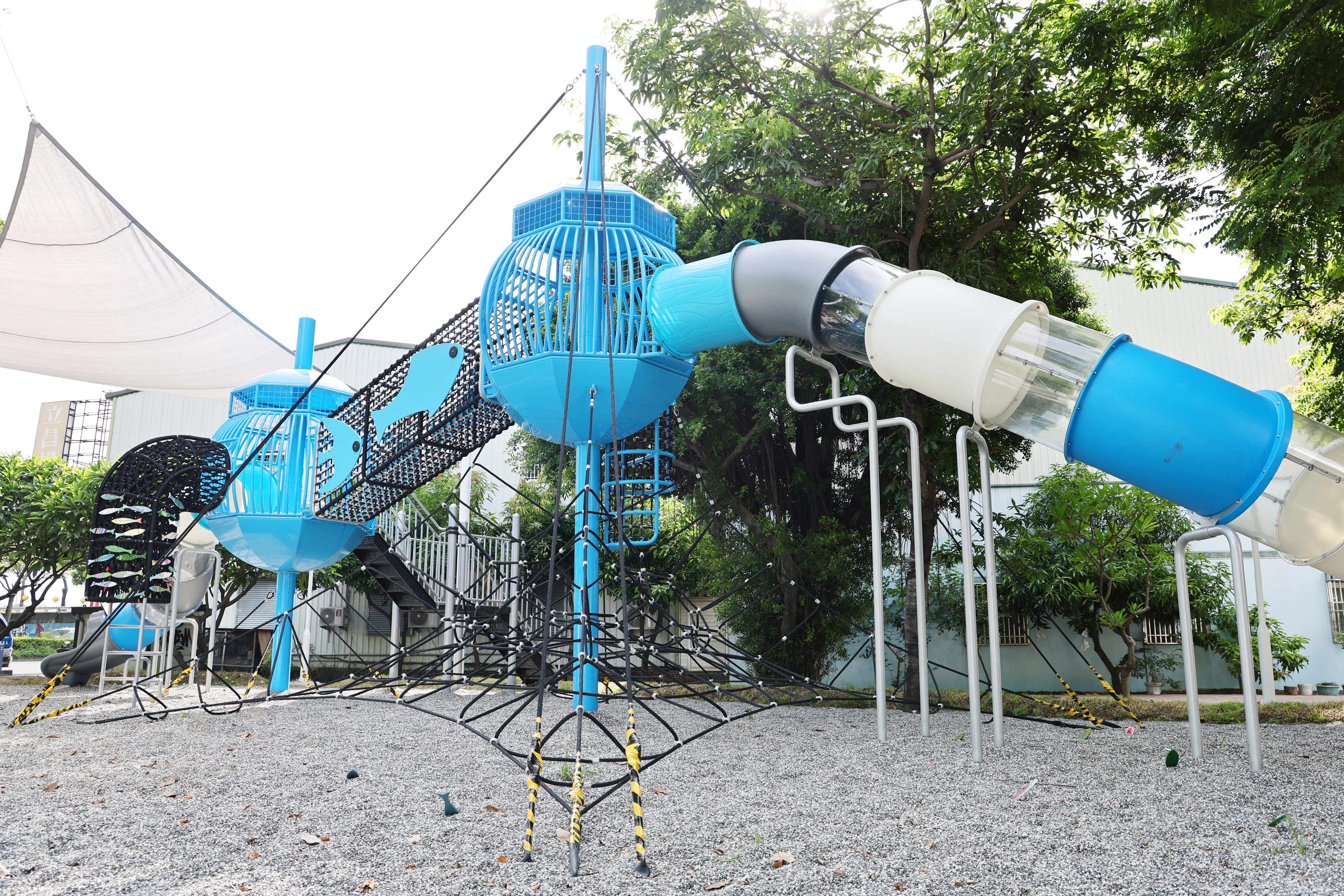 「一區一特色公園」再添亮點　黃偉哲視察北區華德公園「漁眾不同」特色遊戲場確保親子安心使用