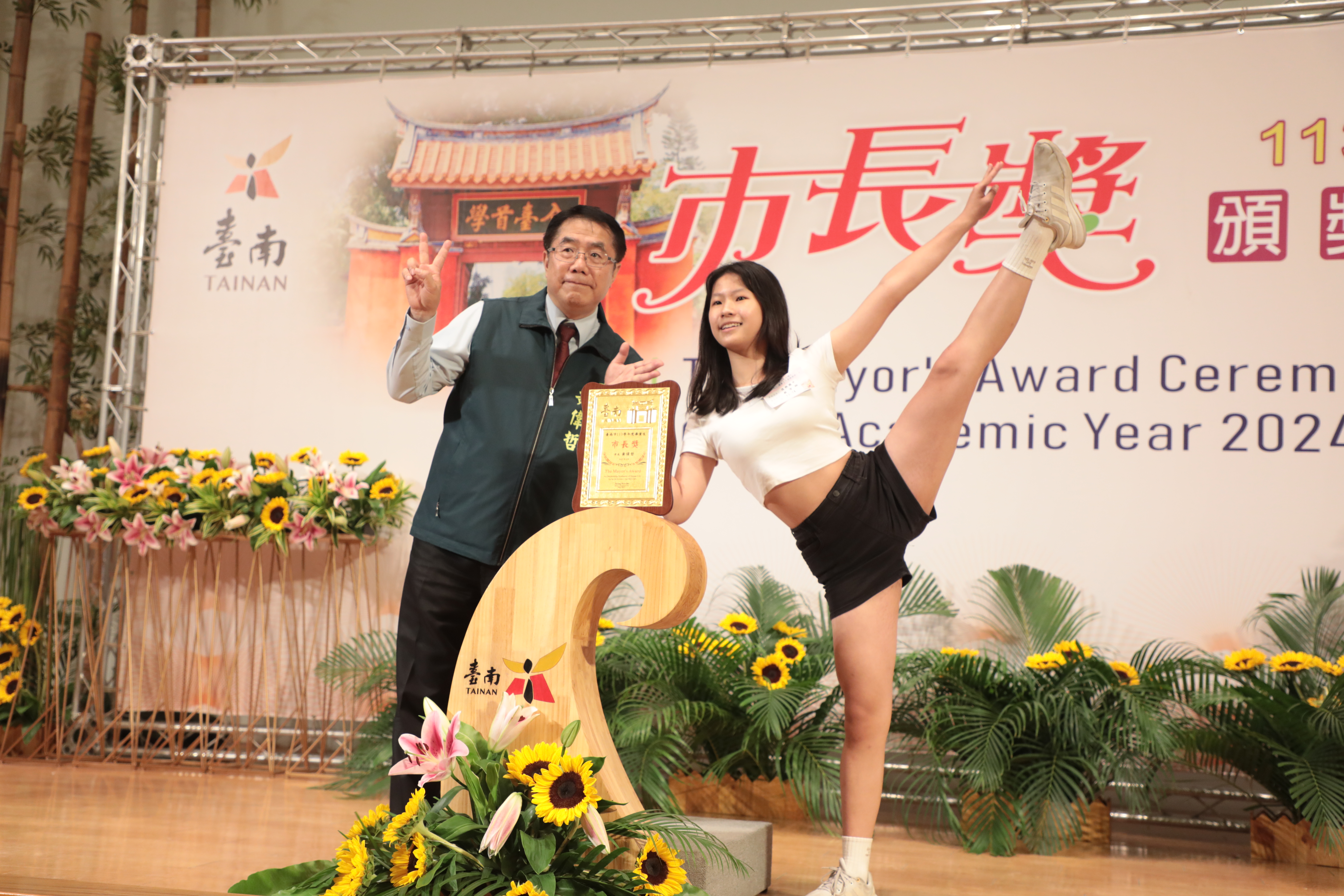 台南市「市長陪你拍」慈濟高中第3場次 黃偉哲勉學子用創意征服未來