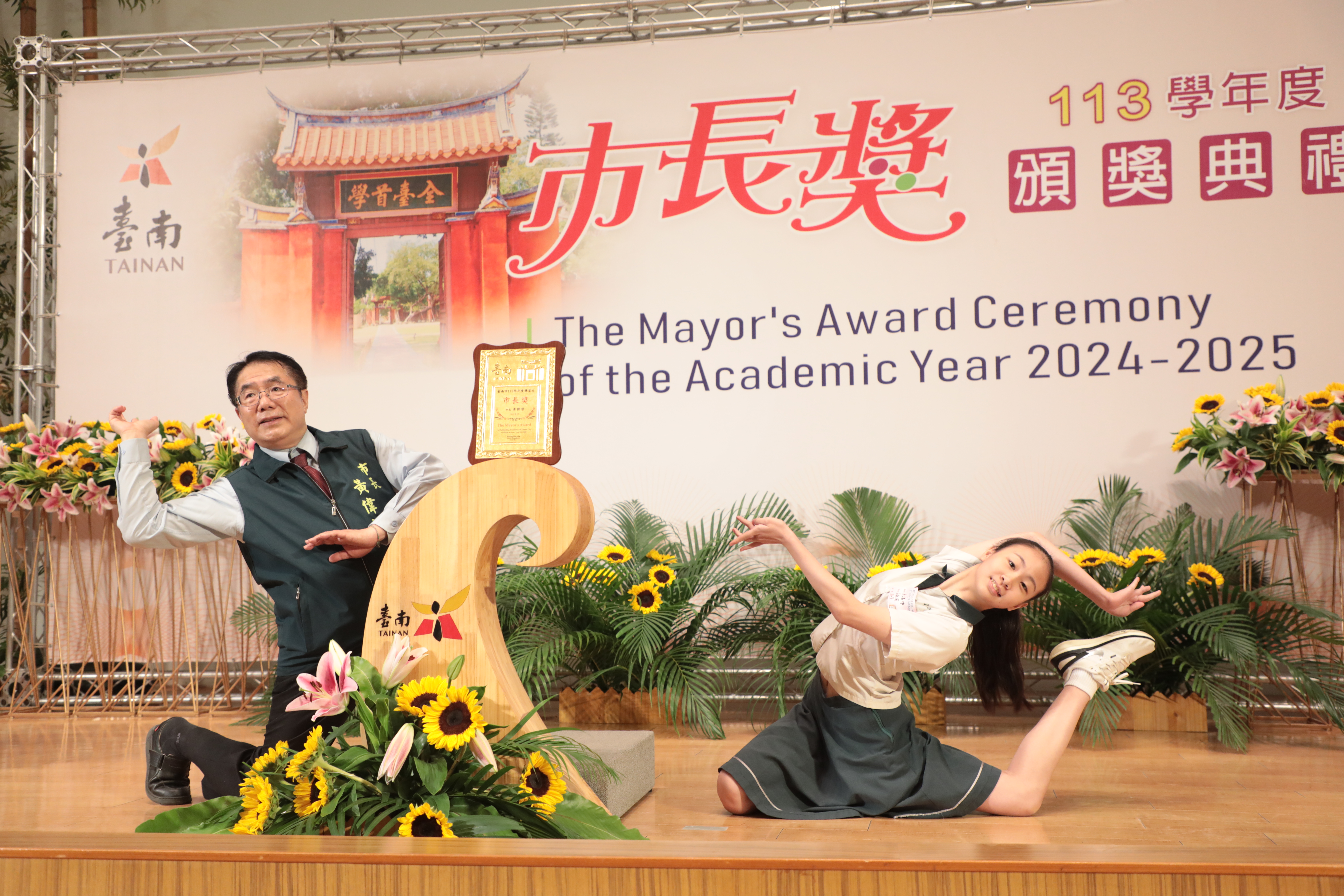 台南市「市長陪你拍」慈濟高中第3場次 黃偉哲勉學子用創意征服未來