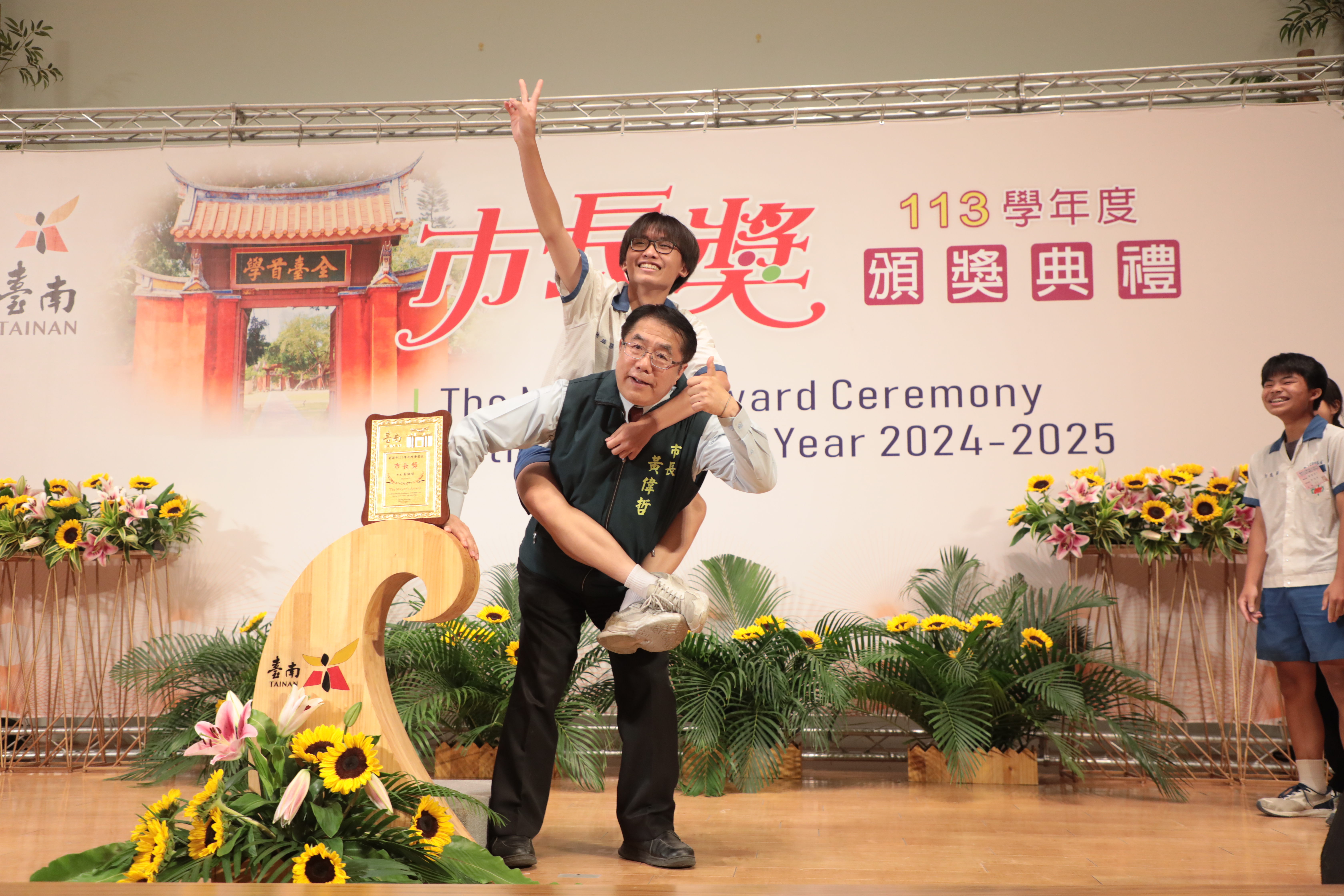 台南市「市長陪你拍」慈濟高中第3場次   黃偉哲勉學子用創意征服未來