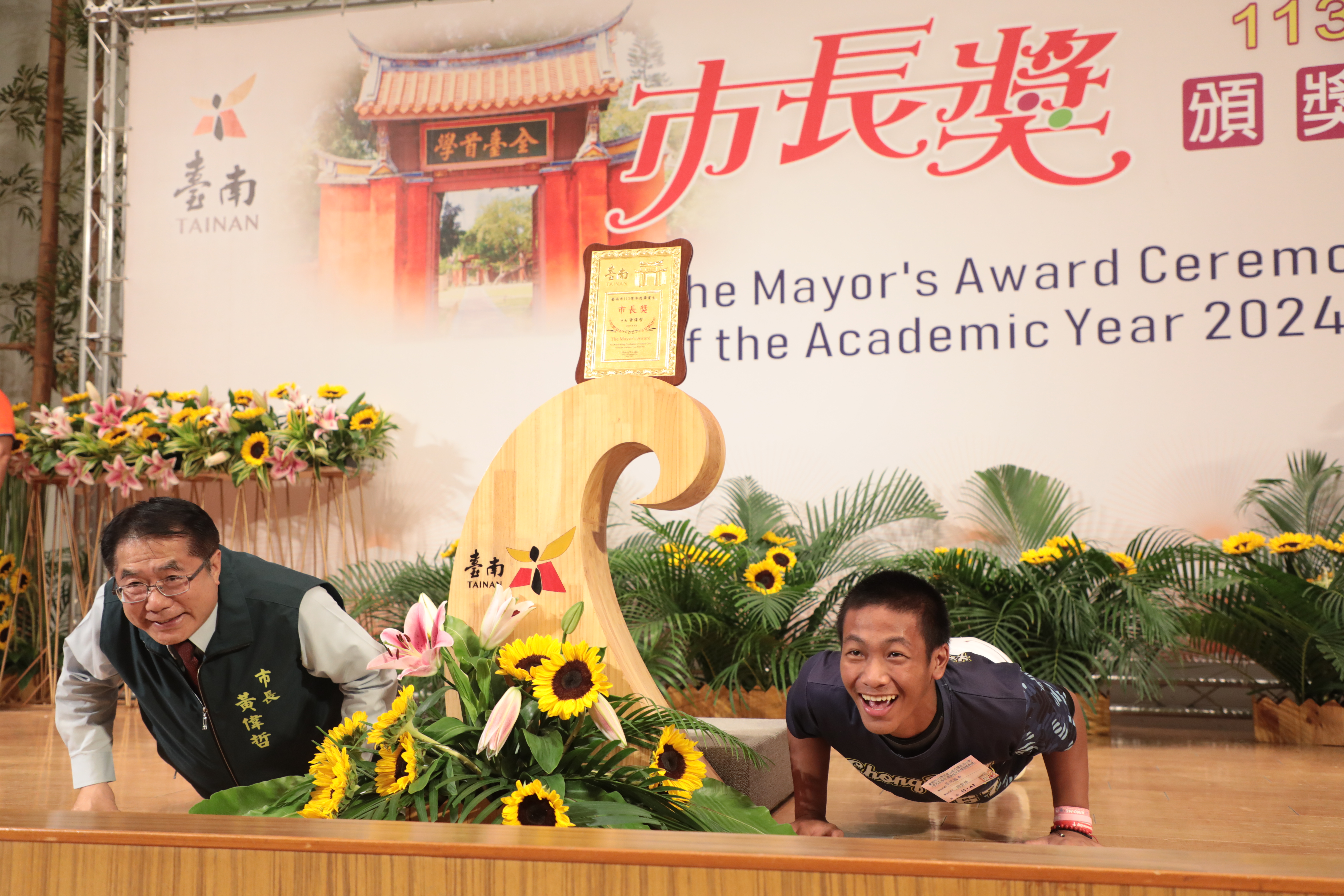 台南市「市長陪你拍」慈濟高中第3場次   黃偉哲勉學子用創意征服未來