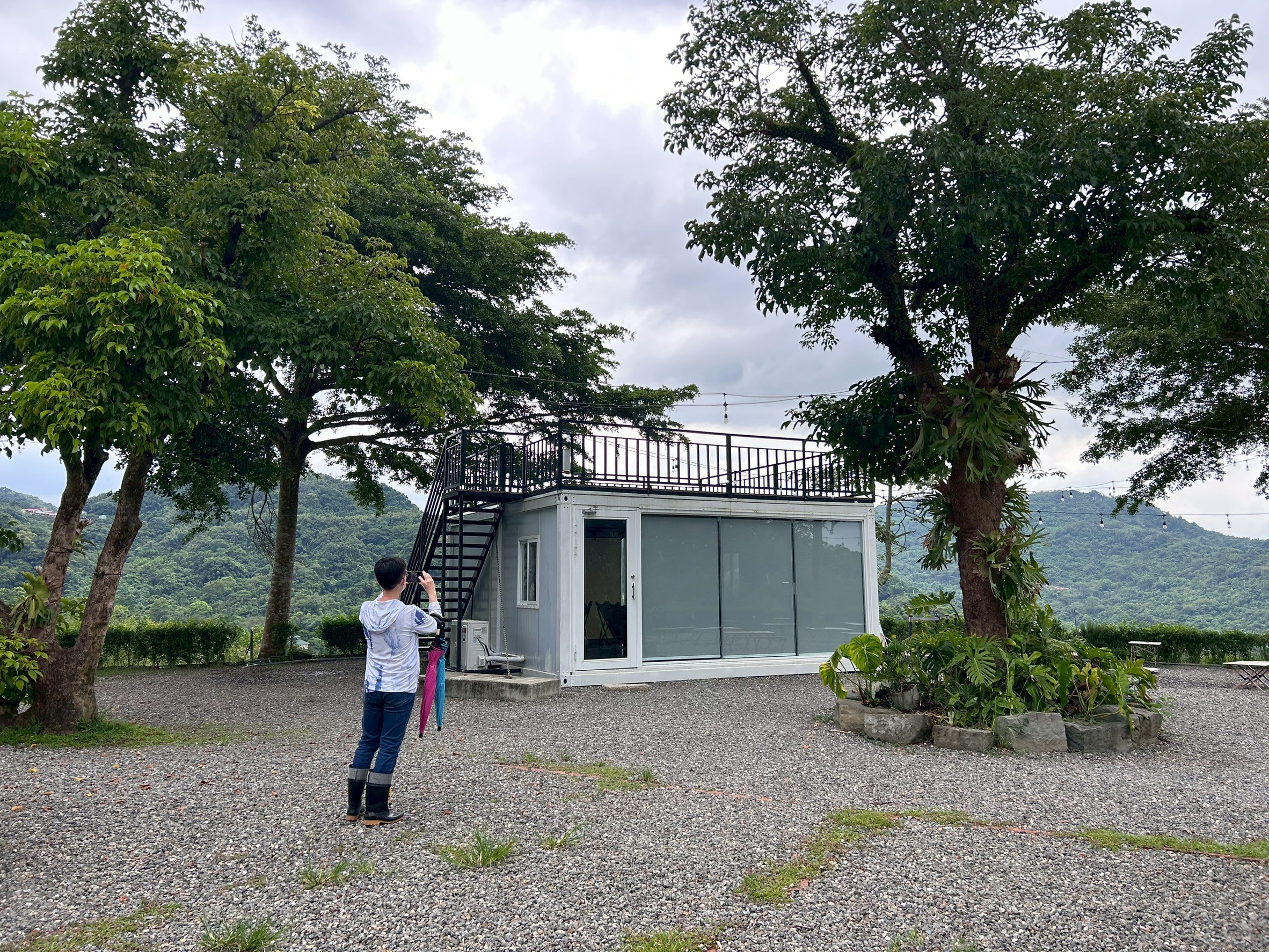 強力取締不法! 台南市政府跨局處稽查山裏咖啡廳 南市府:連續發罰至改善為止