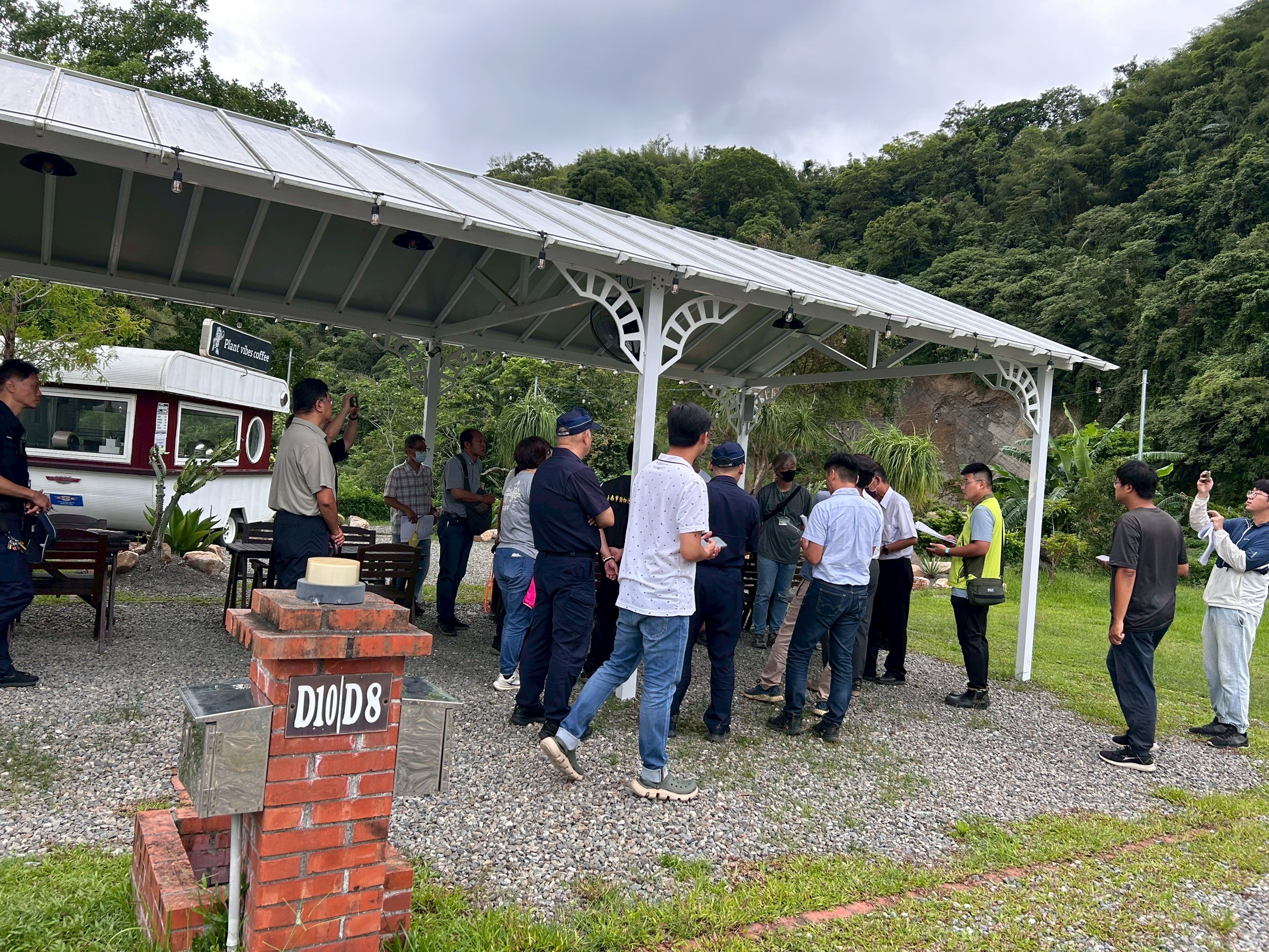 強力取締不法! 台南市政府跨局處稽查山裏咖啡廳 南市府:連續發罰至改善為止