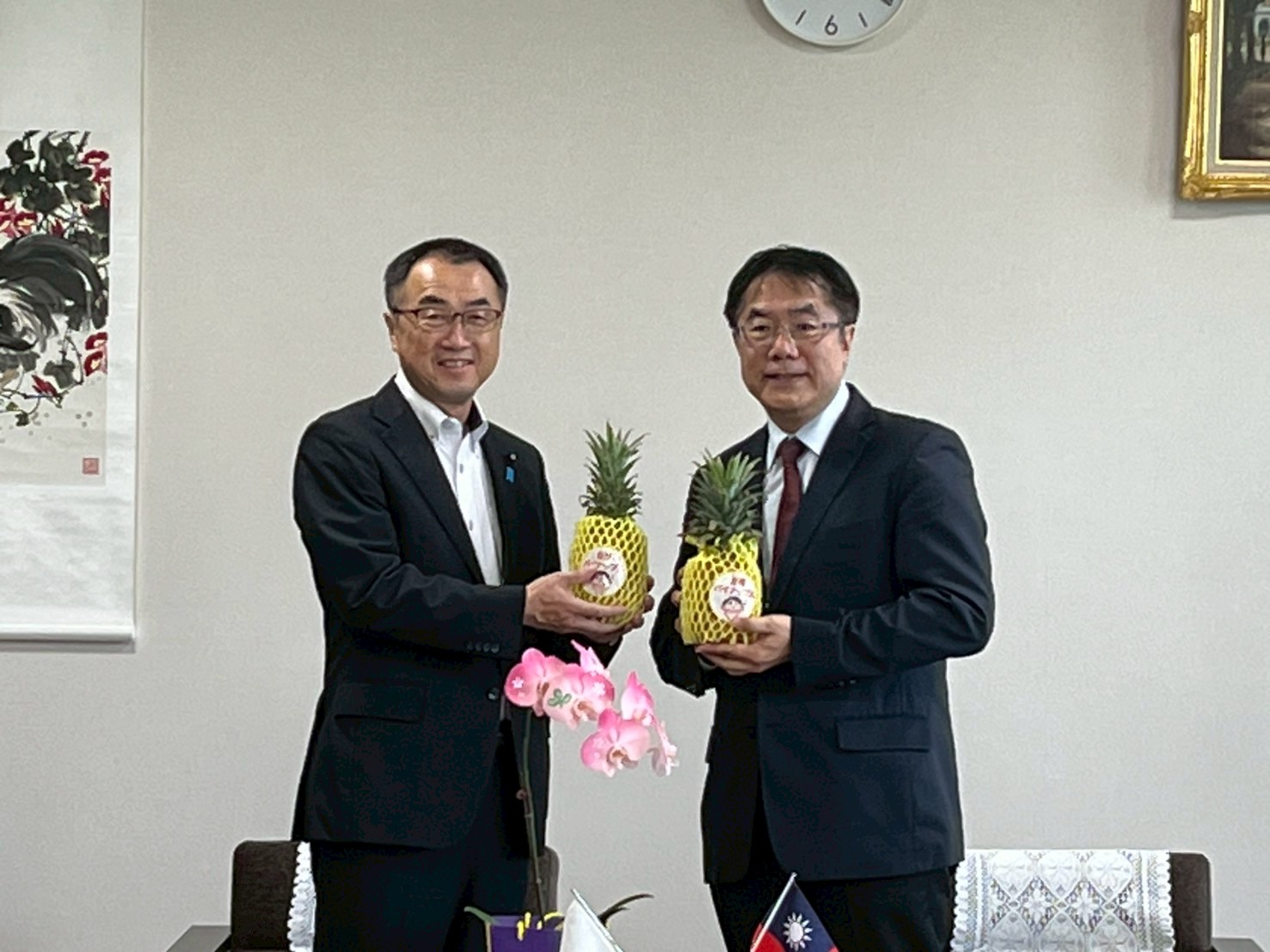 黃偉哲拜會宮城縣知事、議長 共盼教育交流傳承友誼