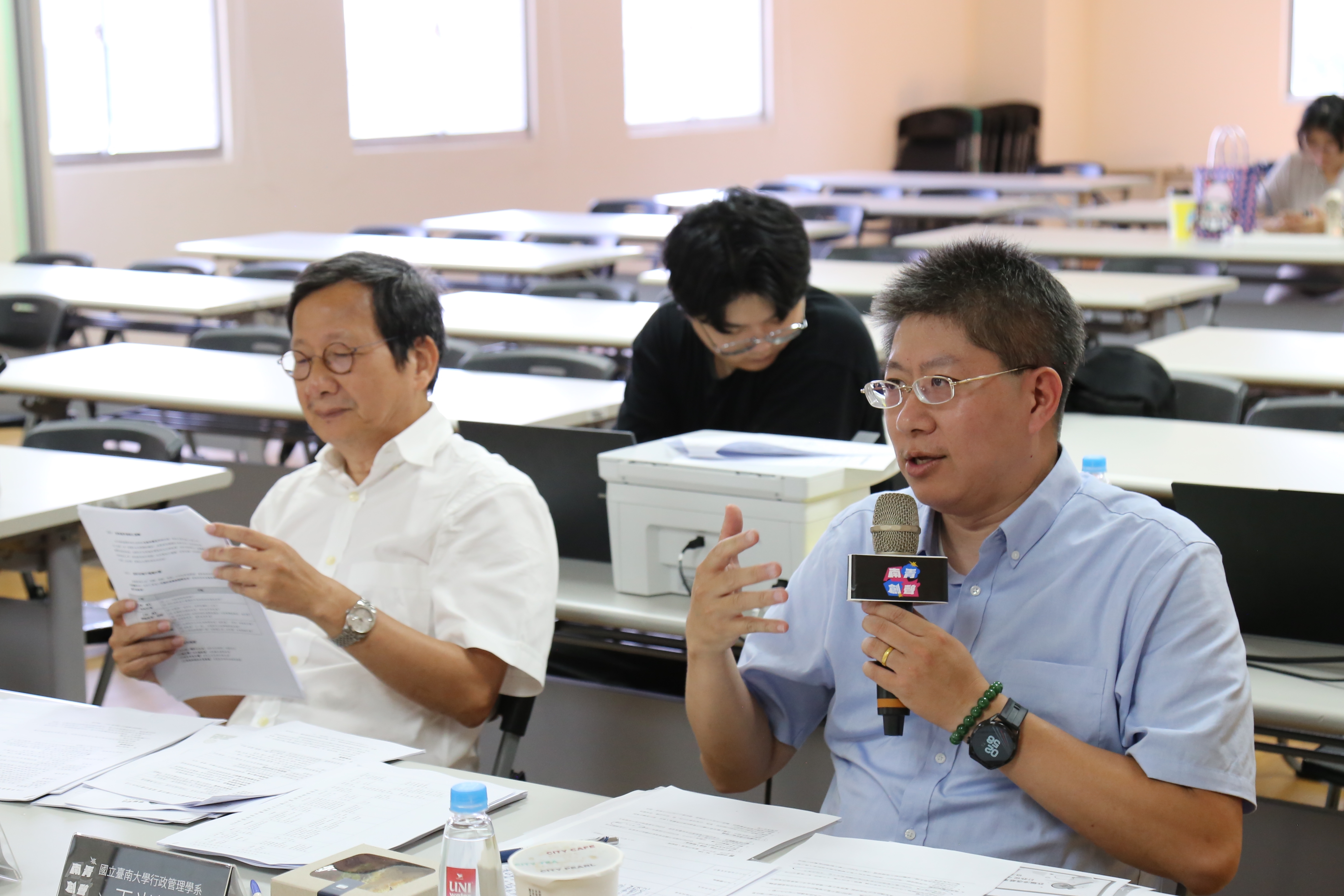 黃偉哲啟動青年審議平台 5組團隊上線聚焦在地公共議題
