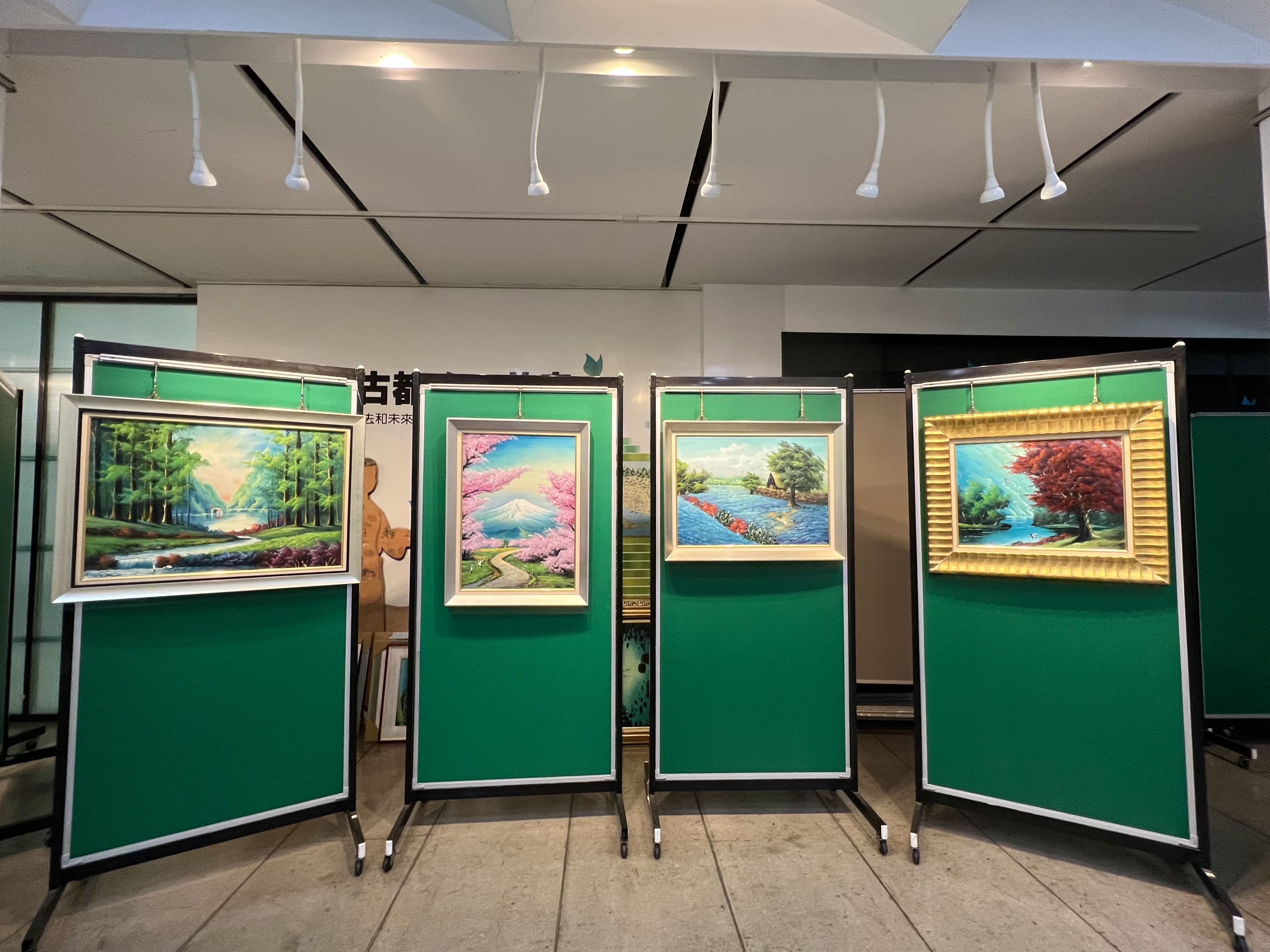 范春展創作個展｜彩繪半世紀•回眸油愛