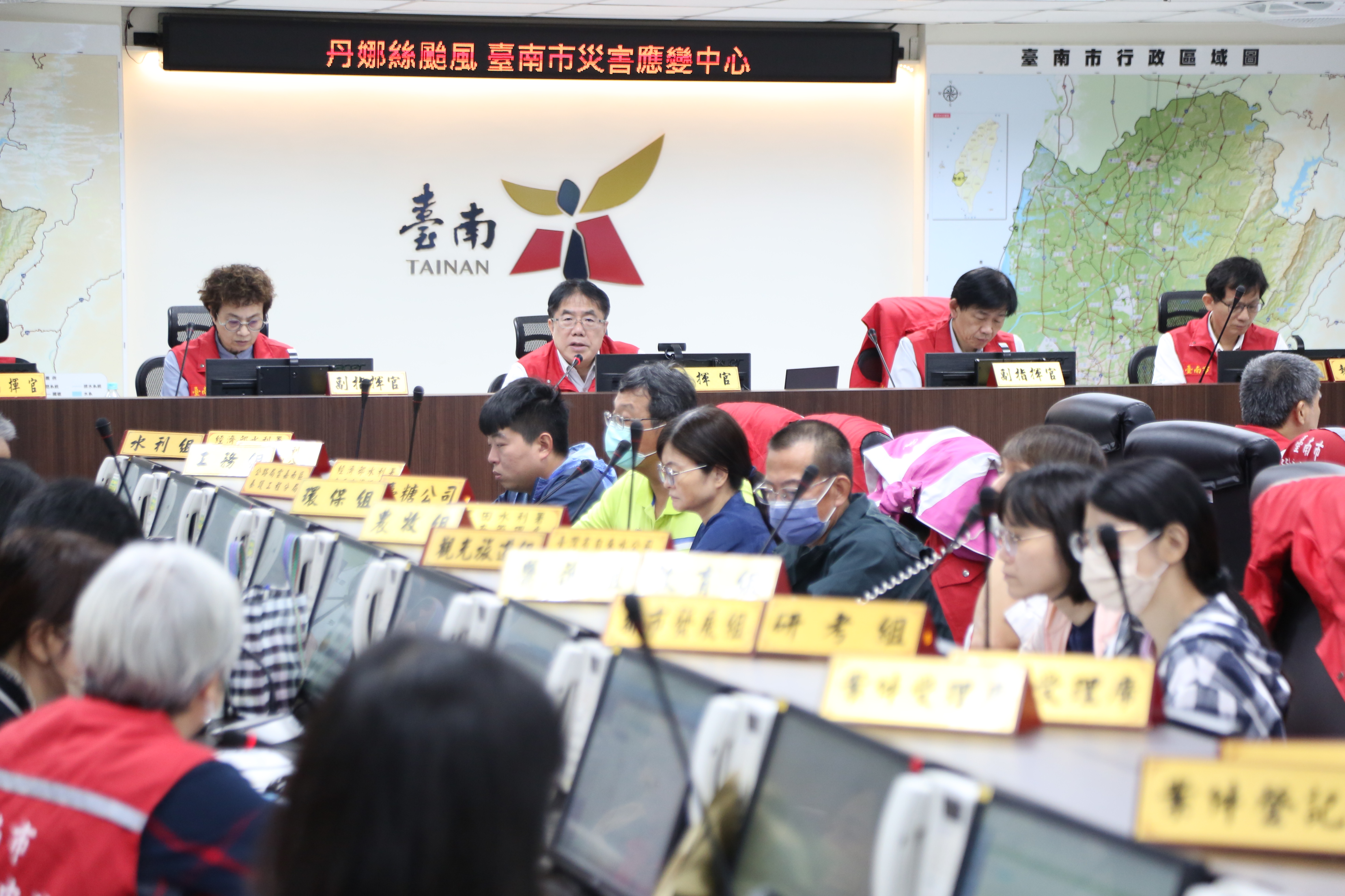 丹娜絲強風侵襲台南 黃偉哲:全力恢復市容及正常供電供水為首要目標