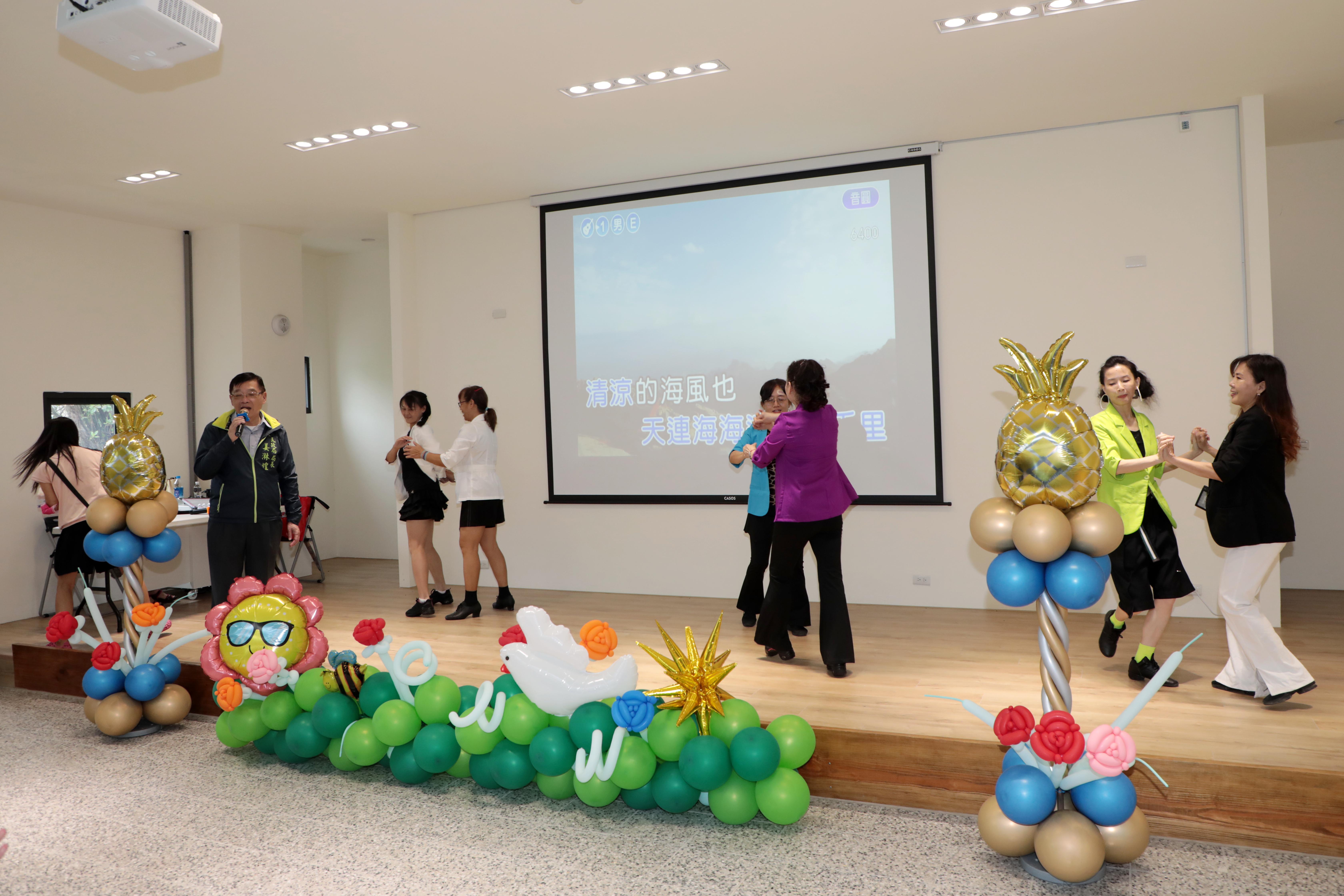 南市首座鑽石級綠建築活動中心「 安南區海南里活動中心」啟用  黃偉哲：提供當地健康永續社區環境