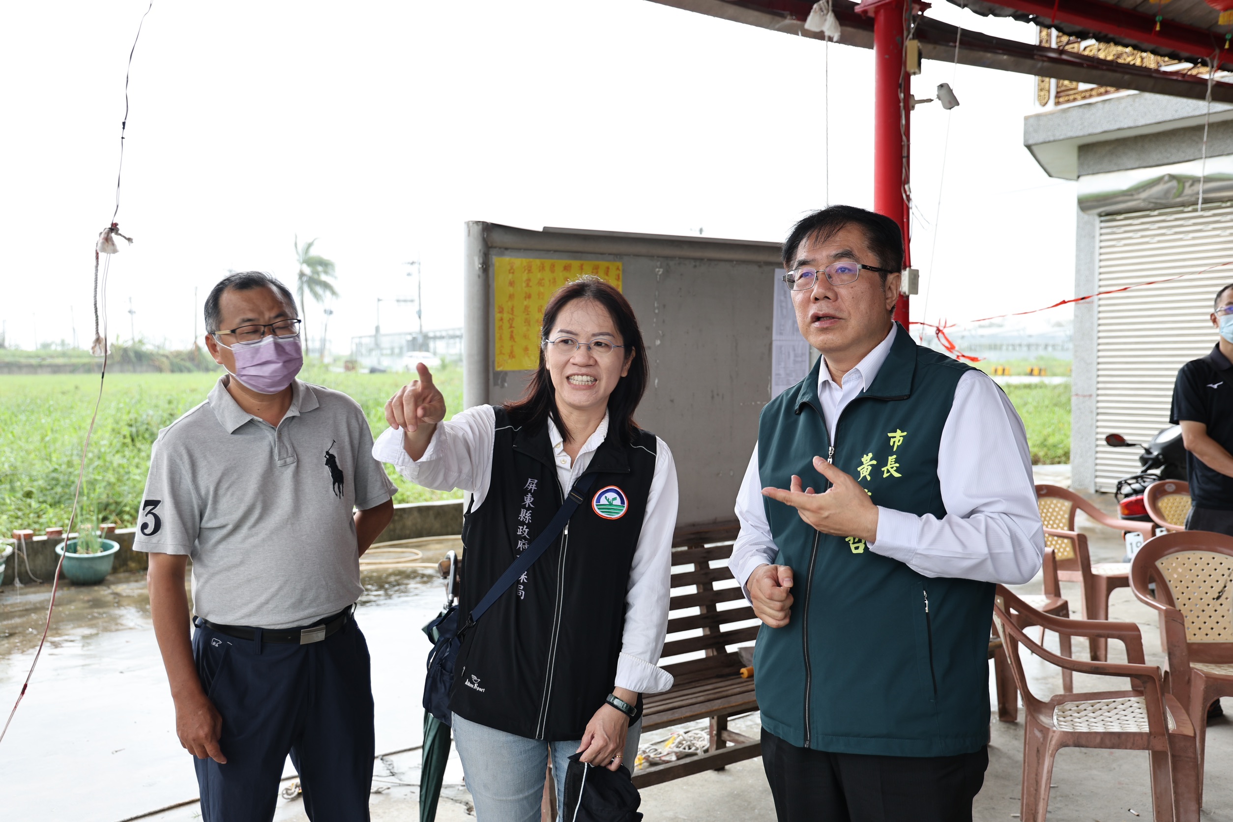 黃偉哲前往鹽水區慰問災民 感謝各界及跨縣市的協助