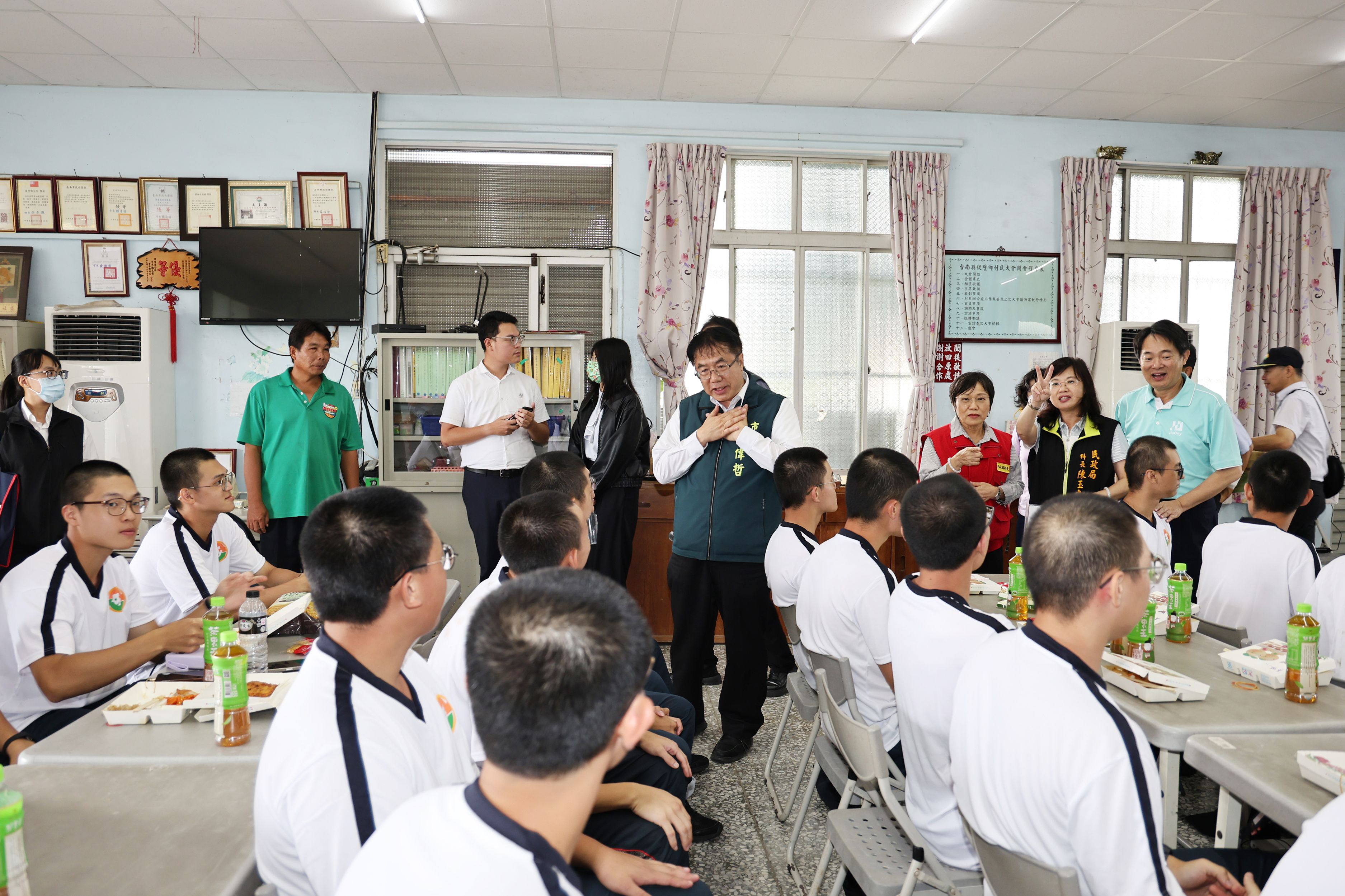 警大、警專替代役協助台南災後復原 黃偉哲表達感謝盼災情盡早結束
