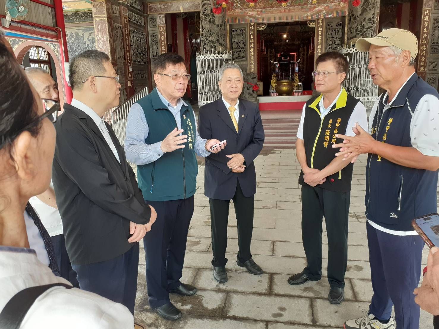 臺南市政府感謝義警消投入災後復原　民政局長姜淋煌代表市長黃偉哲親赴學甲關心災區重建進度