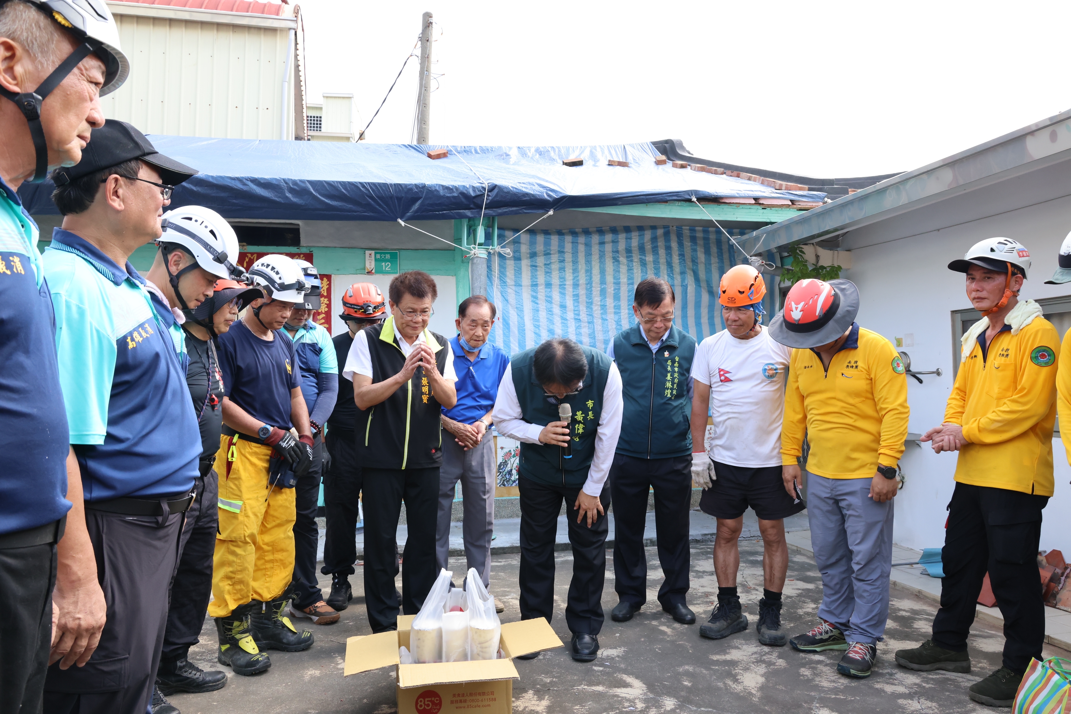 黃偉哲視察學甲、七股重建進度及災損補助受理情形 感謝高雄義消、國軍及基層同仁辛勞付出