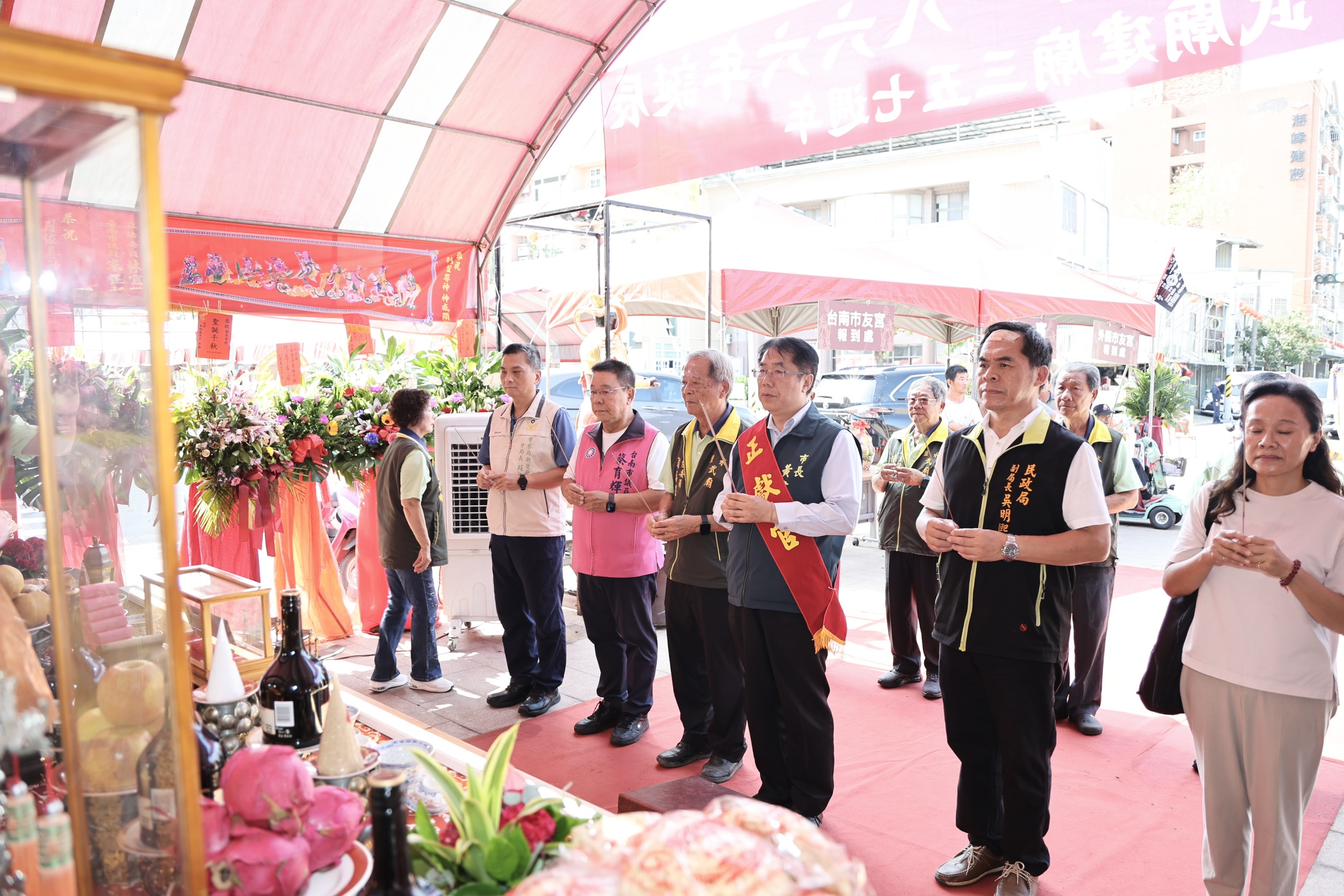 關心風災重建進度　黃偉哲赴鹽水慰勞人員並參與武廟祝壽大典祈福