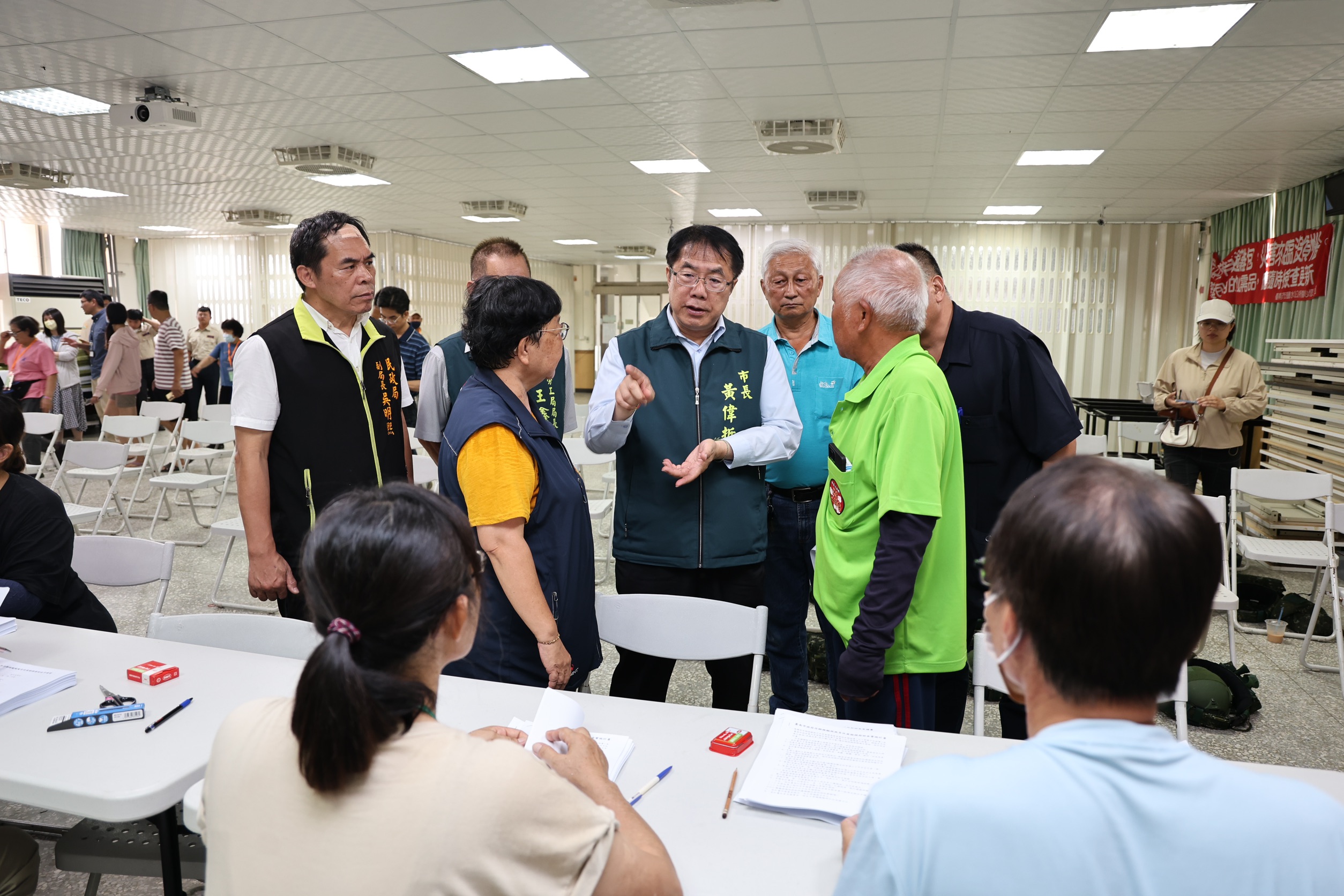 關心風災重建進度　黃偉哲赴鹽水慰勞人員並參與武廟祝壽大典祈福