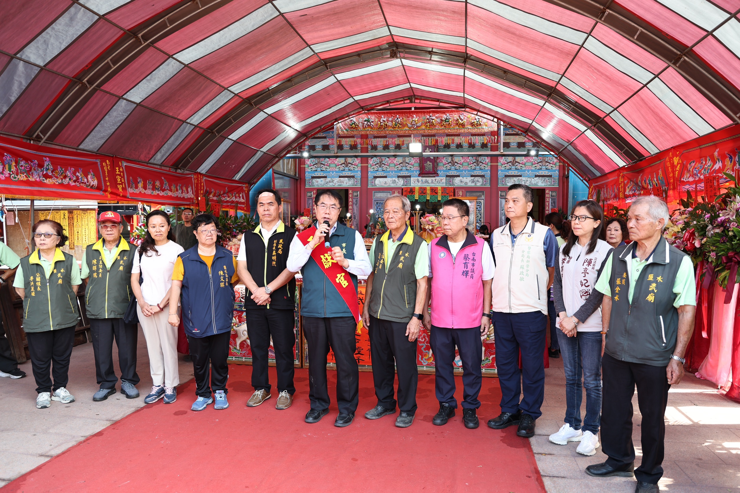關心風災重建進度　黃偉哲赴鹽水慰勞人員並參與武廟祝壽大典祈福