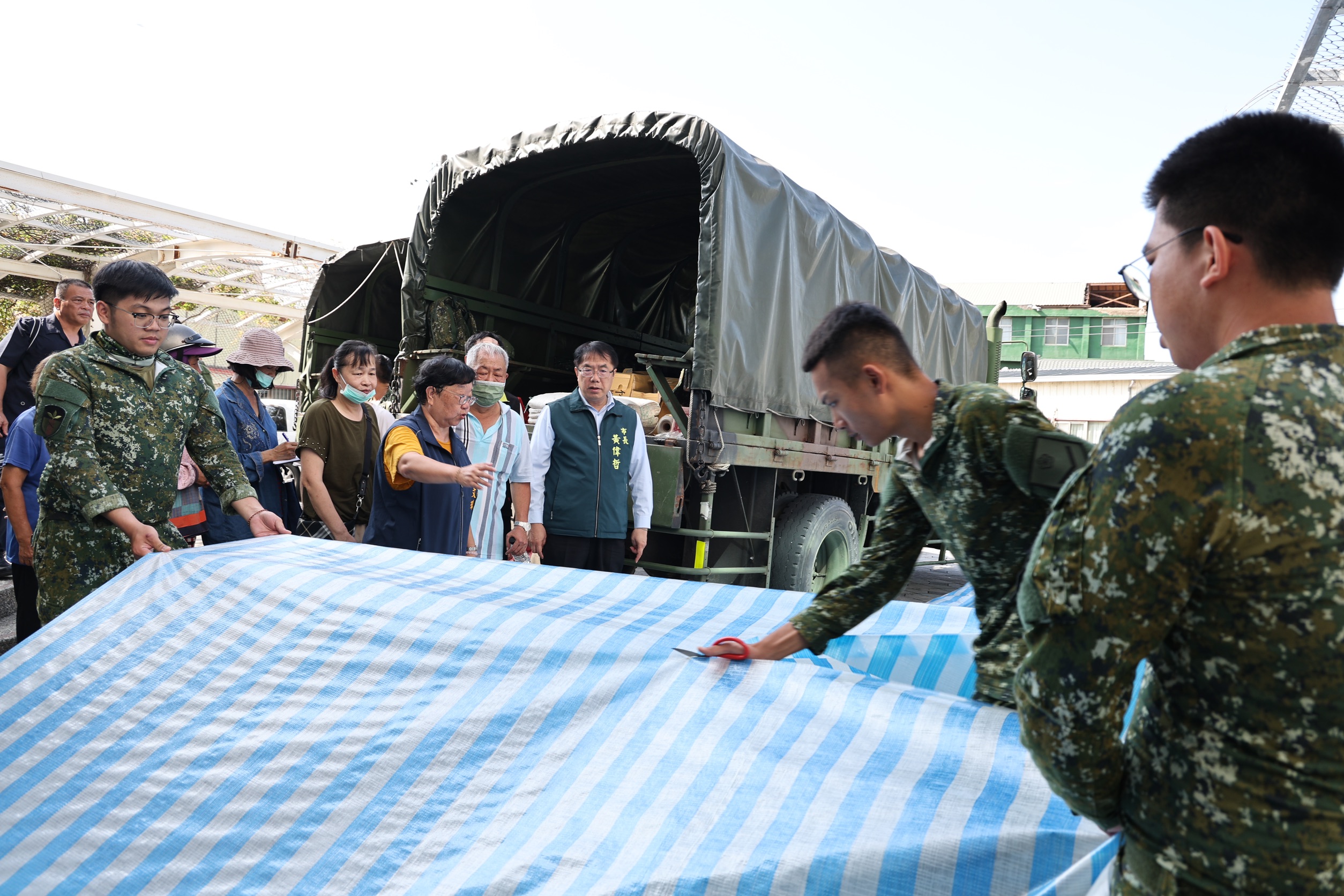 關心風災重建進度　黃偉哲赴鹽水慰勞人員並參與武廟祝壽大典祈福