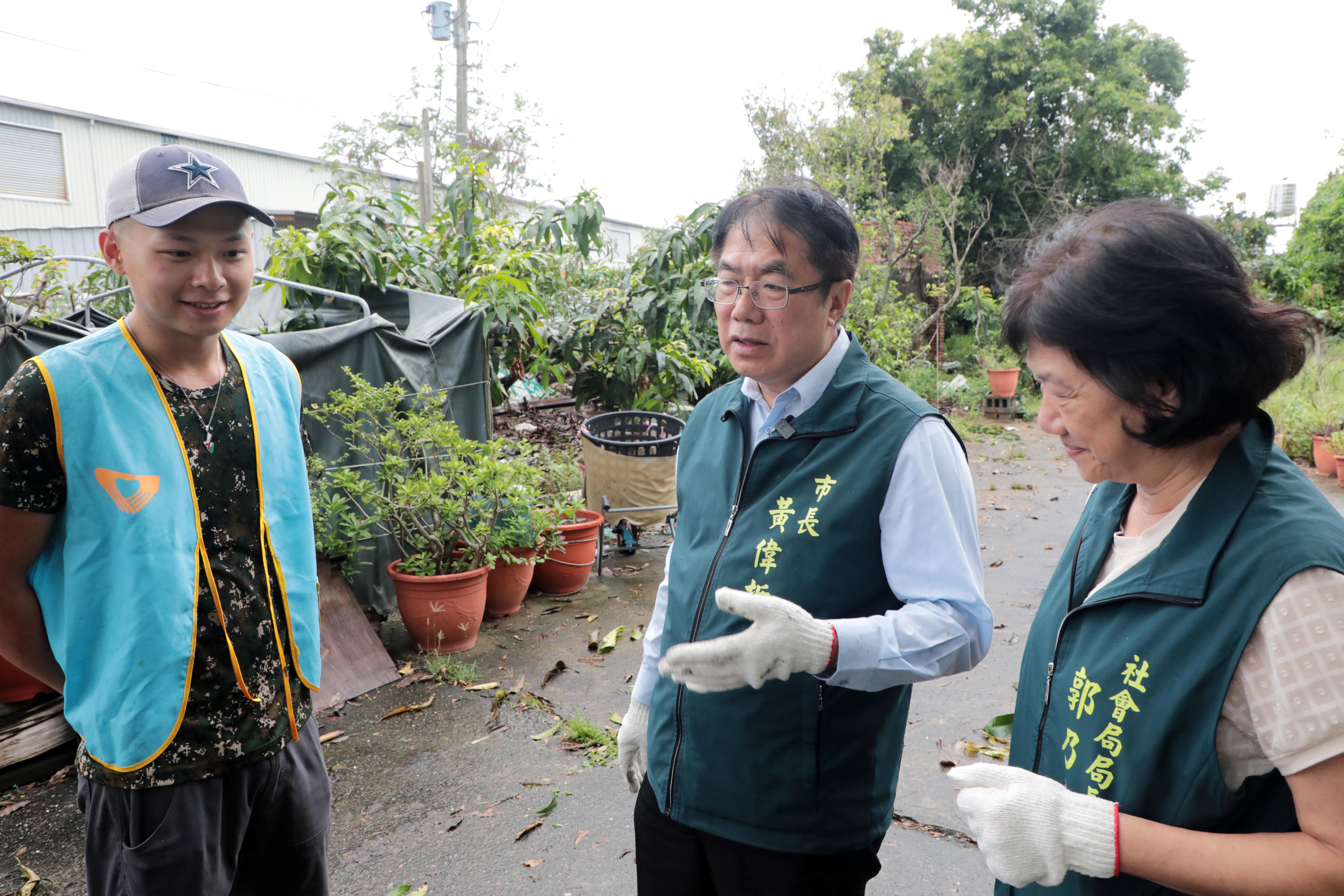 「風雨後最美的風景」　黃偉哲感謝各地志工助災民整理家園  
