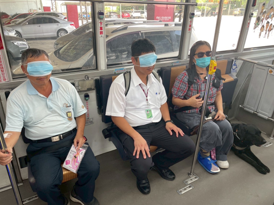 交通局辦理「公車從業人員服務品質提昇講座及拍攝教學影片」 精進駕駛服務視障乘客上車SOP