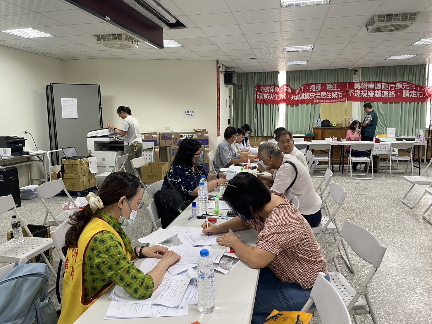 臺南市因應丹娜絲風災成立聯合服務中心 教育局人員進駐鹽水協助民眾各項災後復原工作