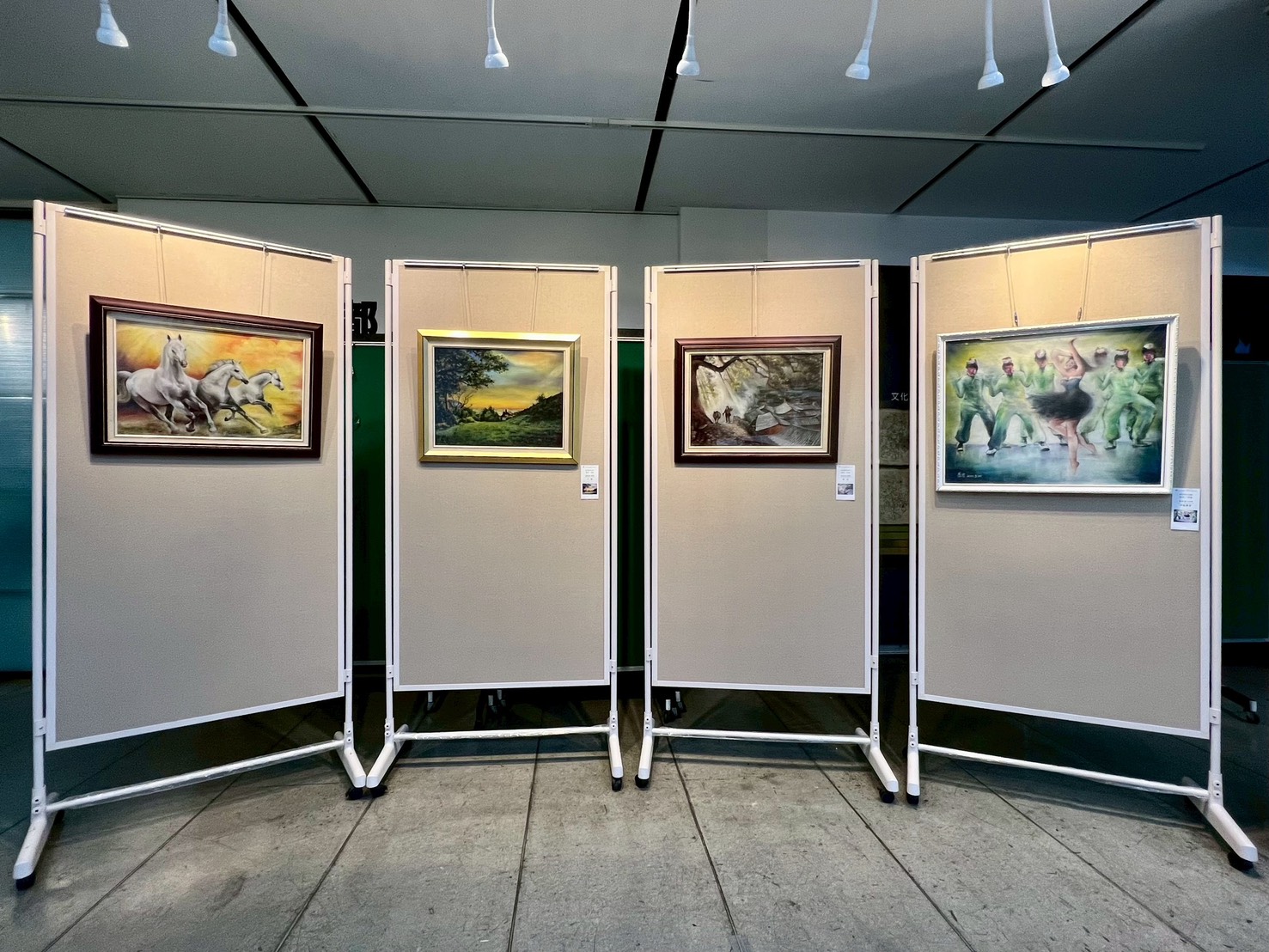 民治市政中心藝文展【劉素君創作個展粉彩•呢喃】