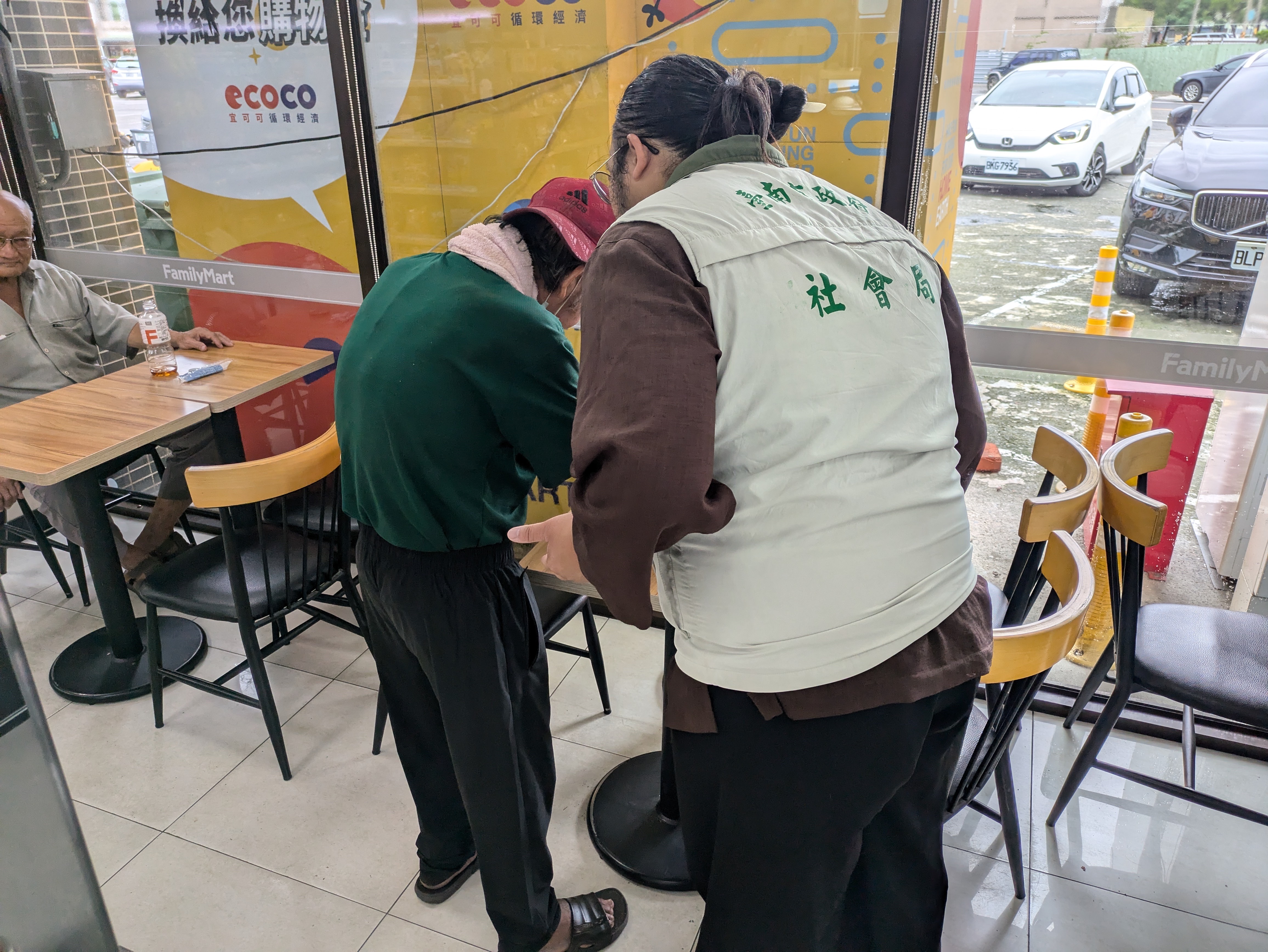 0802強降雨再襲台南 市府即刻啟動災後關懷機制 守護弱勢族群