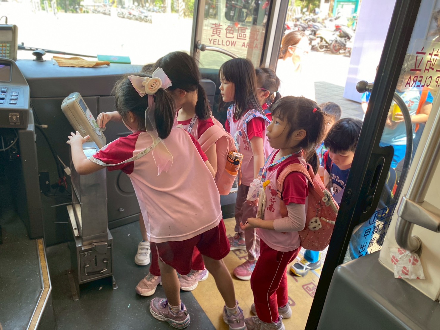 大台南公車駕駛暖心服務   乘客稱讚