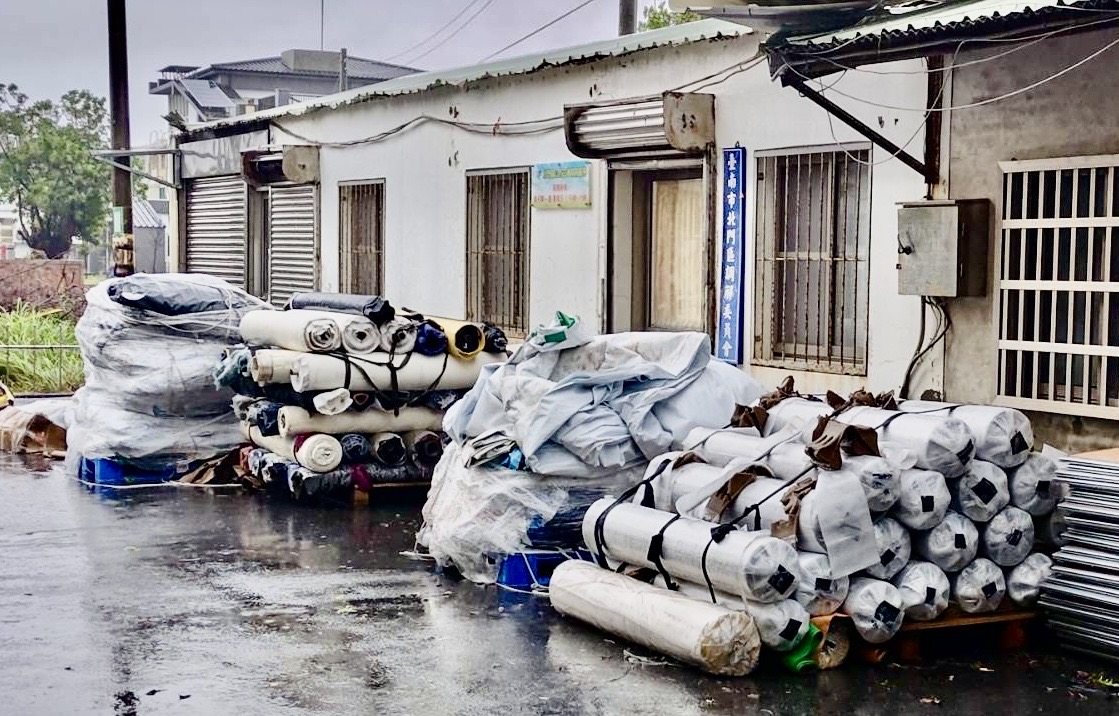 台南楊柳颱風來襲！市府備妥帆布、發電機，確保災後快速復原