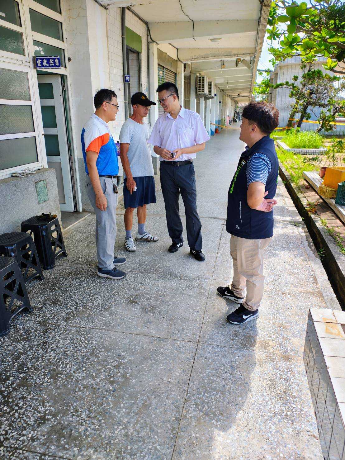 頂山已廢棄校區屋頂因颱風吹落受損 南市教育局：拆除作業已啟動 預計明日完成
