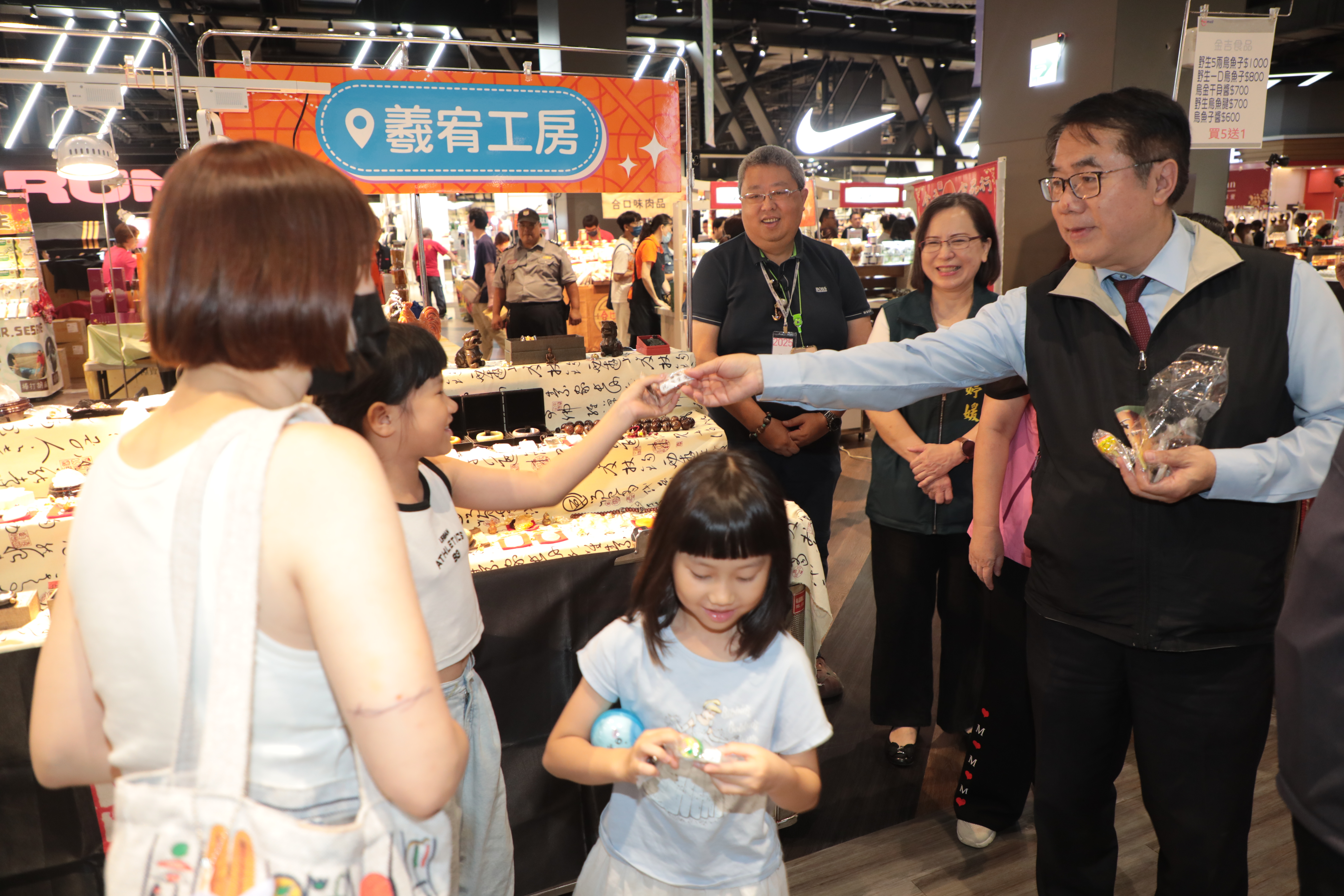 黃偉哲站台力挺在地品牌　「百味台南好禮相伴」桃園台茂熱鬧登場