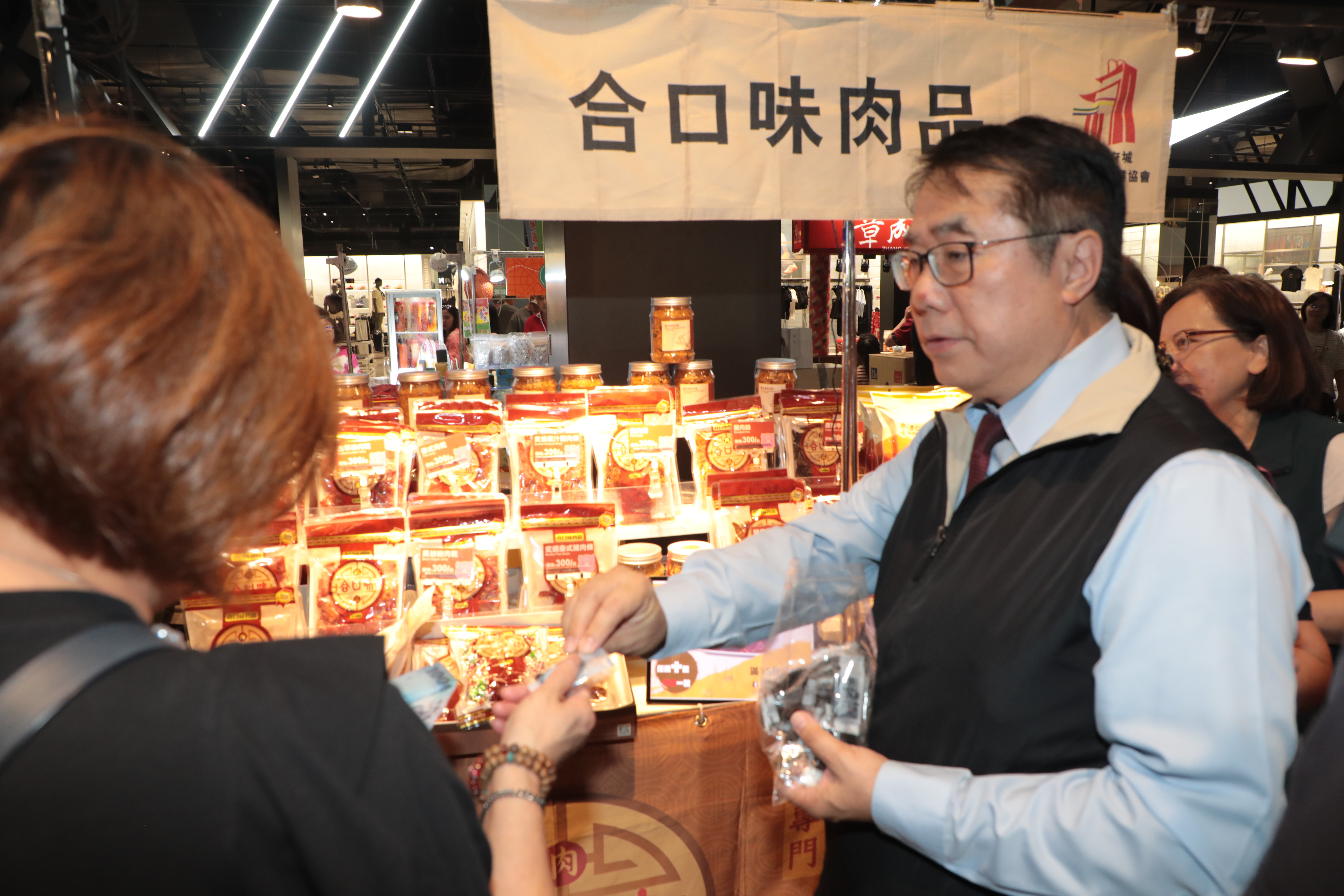 黃偉哲站台力挺在地品牌　「百味台南好禮相伴」桃園台茂熱鬧登場