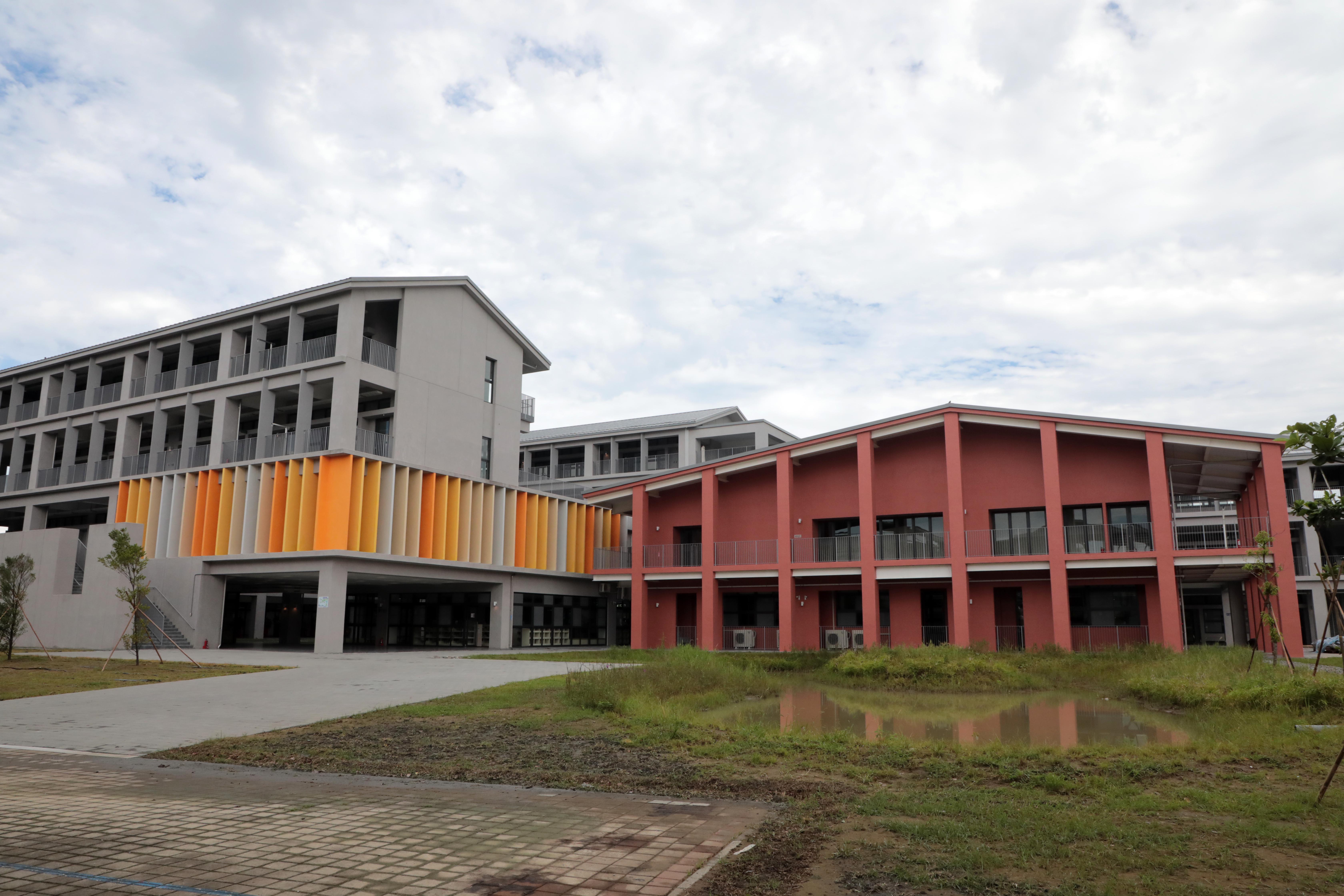 全台首座K-12雙語「台南市立沙崙國際高中」啟用   黃偉哲：培育學生與國際接軌
